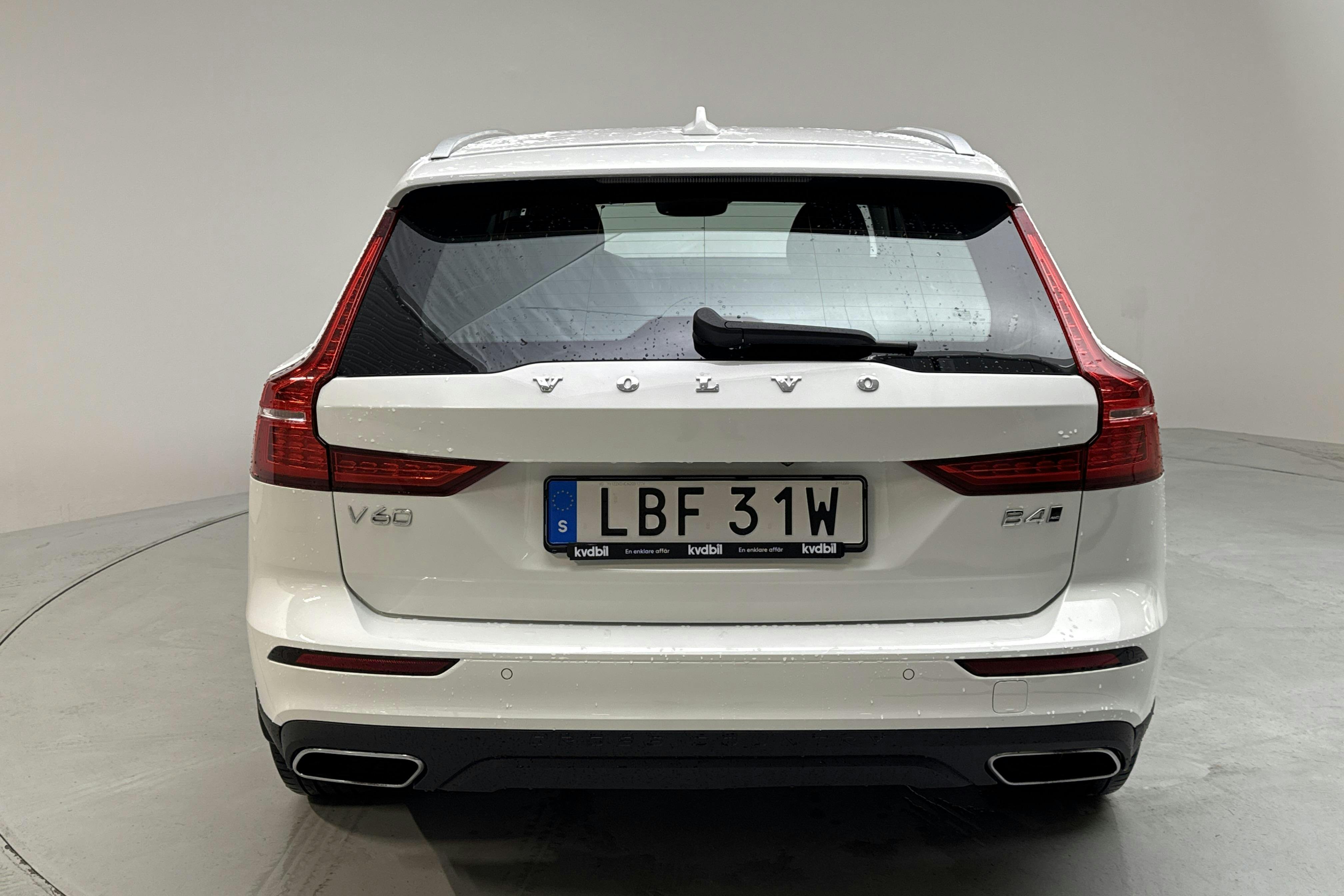 Volvo V60 B4 Cross Country AWD Mildhybrid, Diesel (197hk) - 155 530 km - Automatic - white - 2022