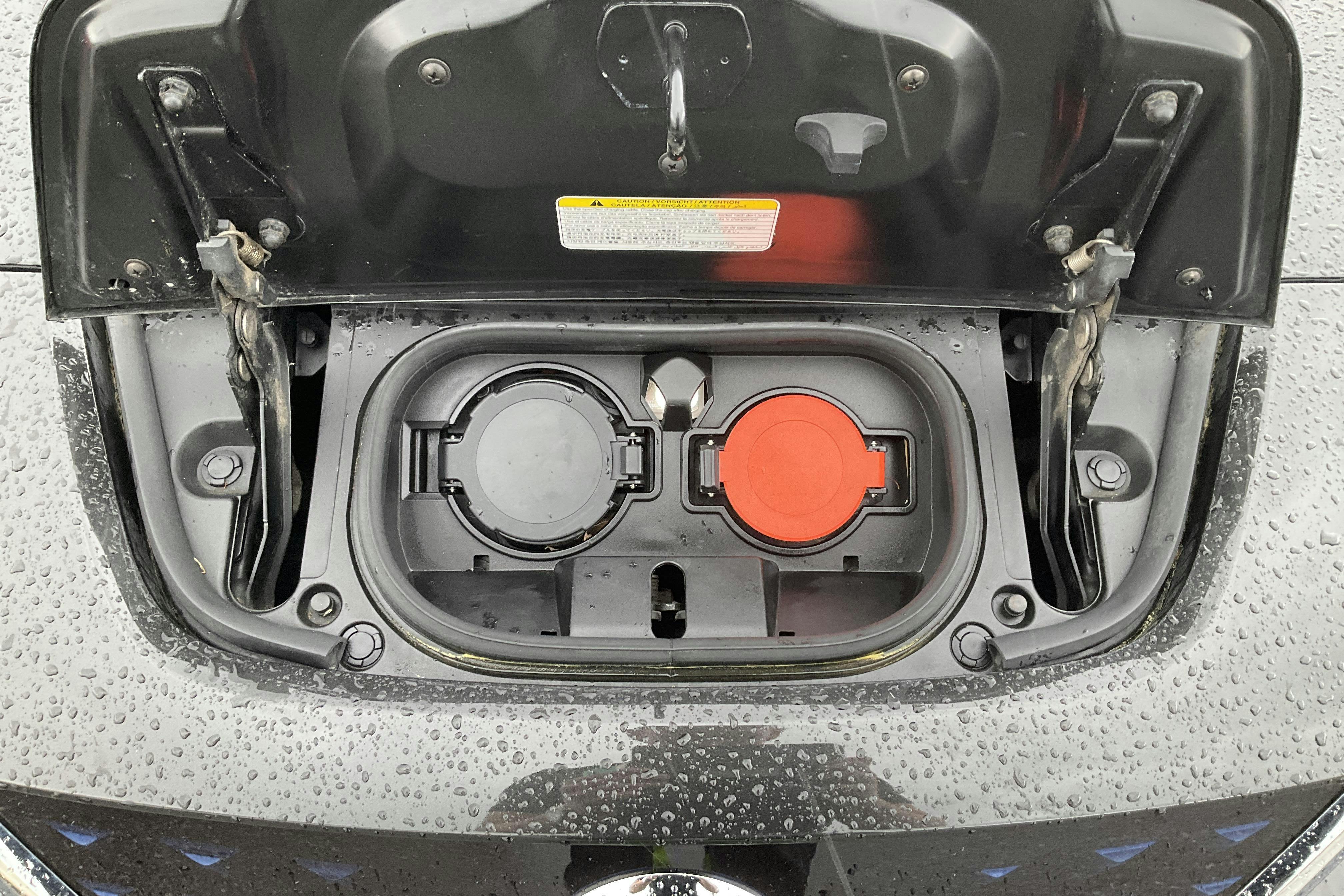 Nissan LEAF 5dr 39 kWh (150hk) - 7 879 mil - Automat - svart - 2020