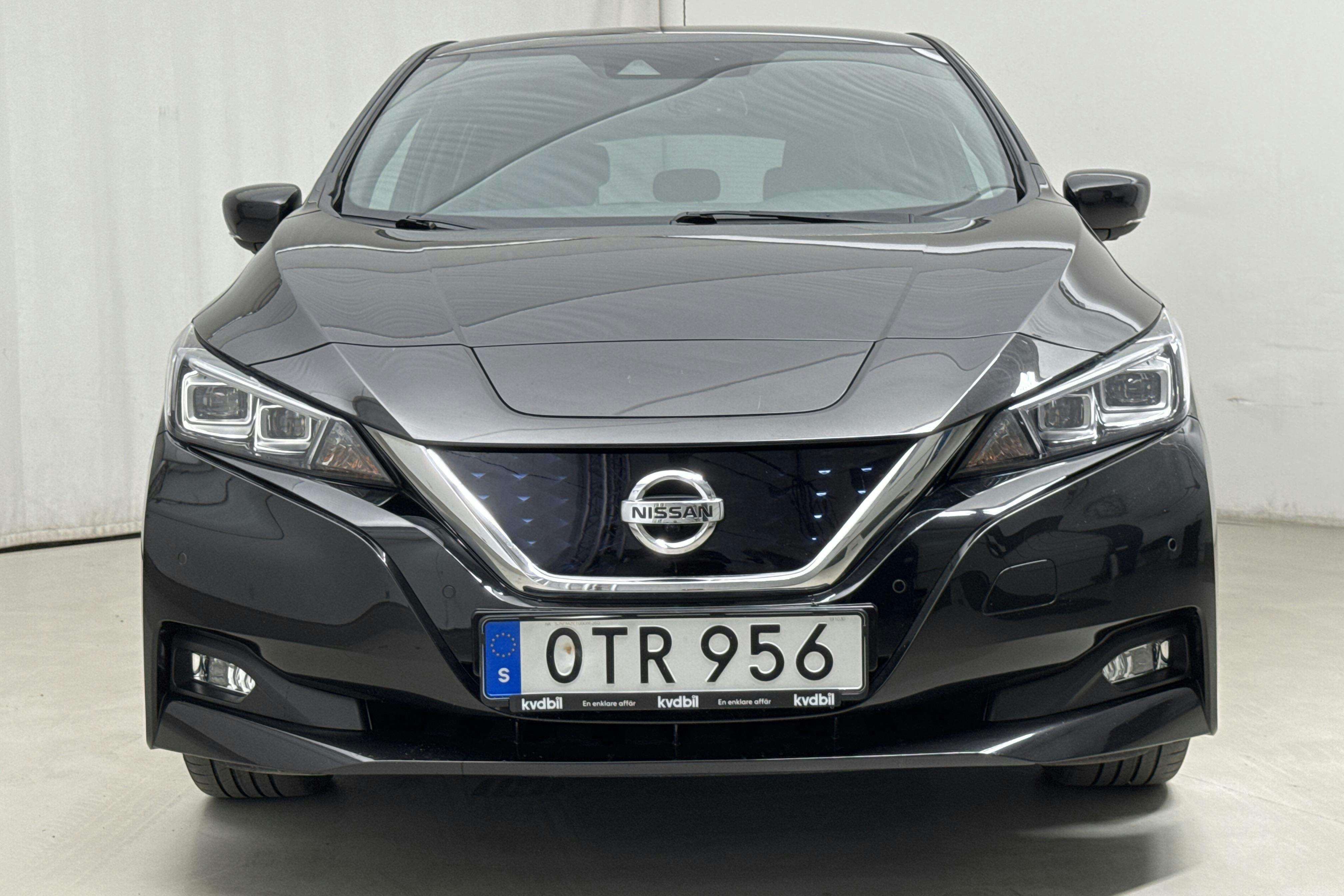 Nissan LEAF 5dr 39 kWh (150hk) - 7 879 mil - Automat - svart - 2020