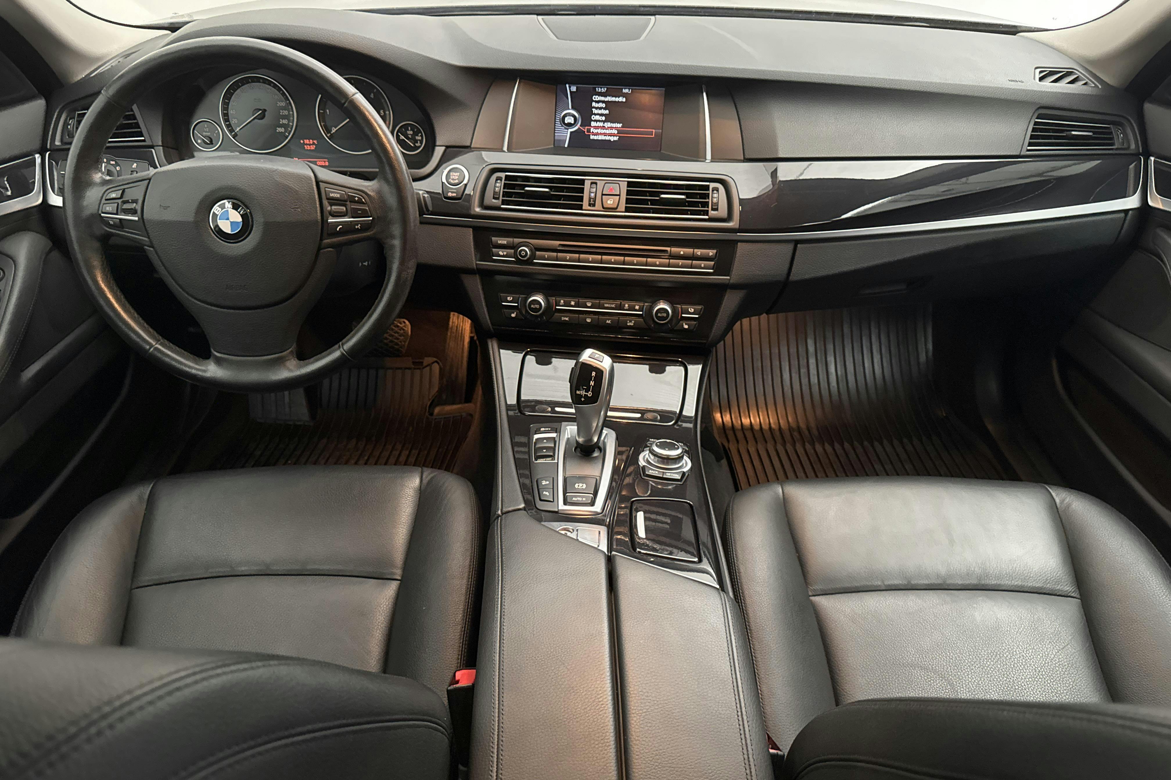 BMW 520d xDrive Touring, F11 (184hk) - 99 580 km - Automaatne - must - 2014