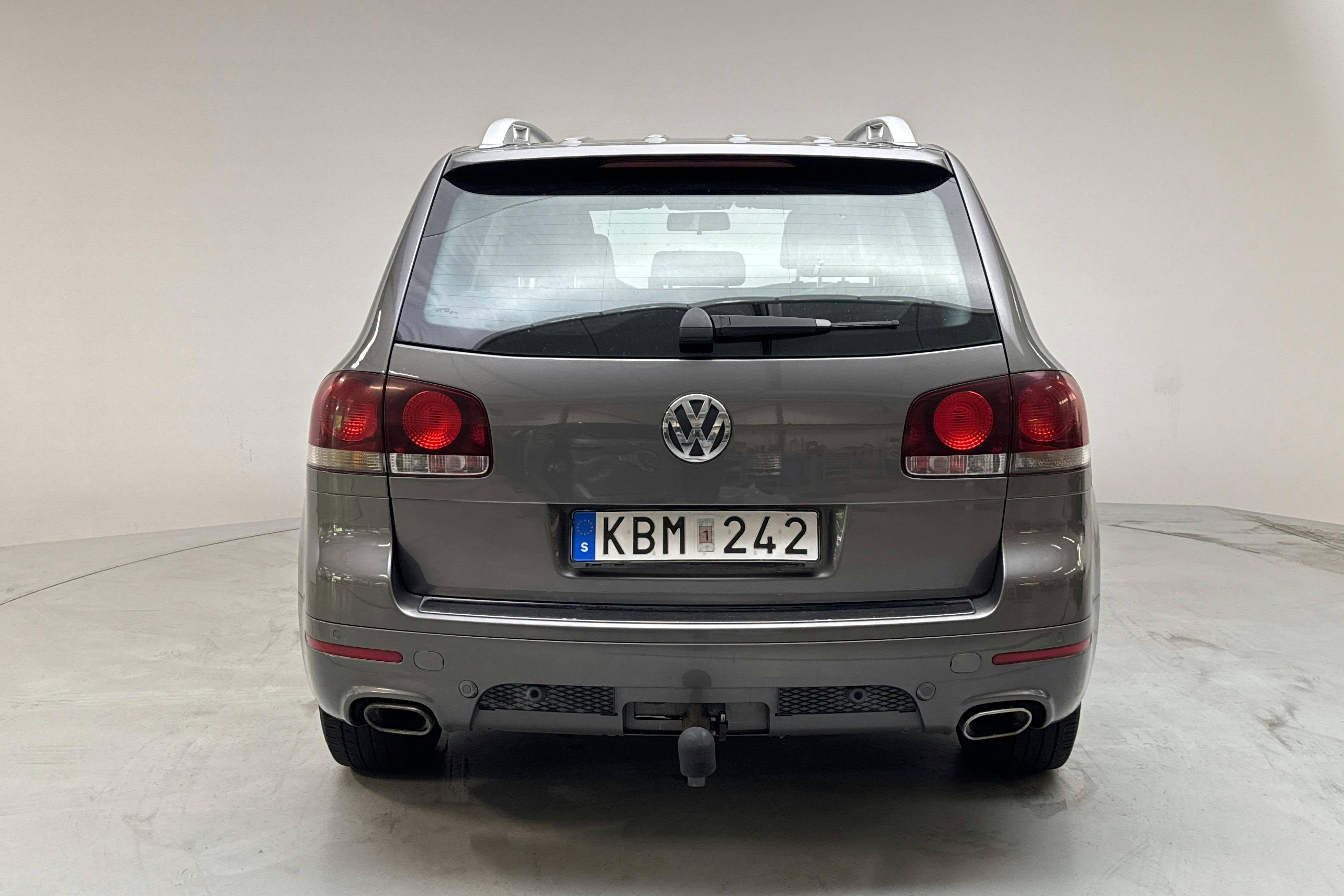 VW Touareg 3.0 V6 TDI (240hk) - 27 862 mil - Automat - Dark Grey - 2010