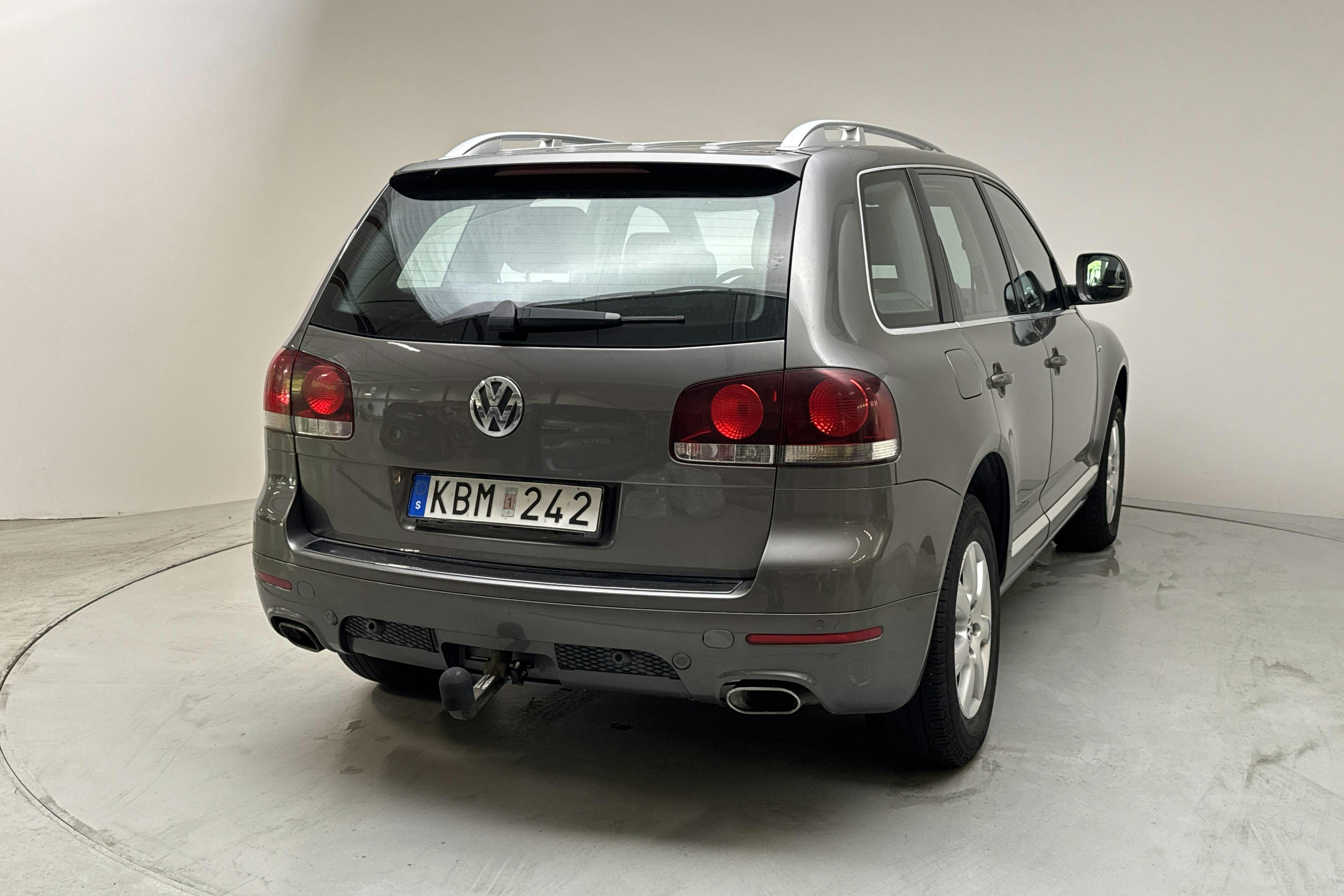 VW Touareg 3.0 V6 TDI (240hk) - 27 862 mil - Automat - Dark Grey - 2010