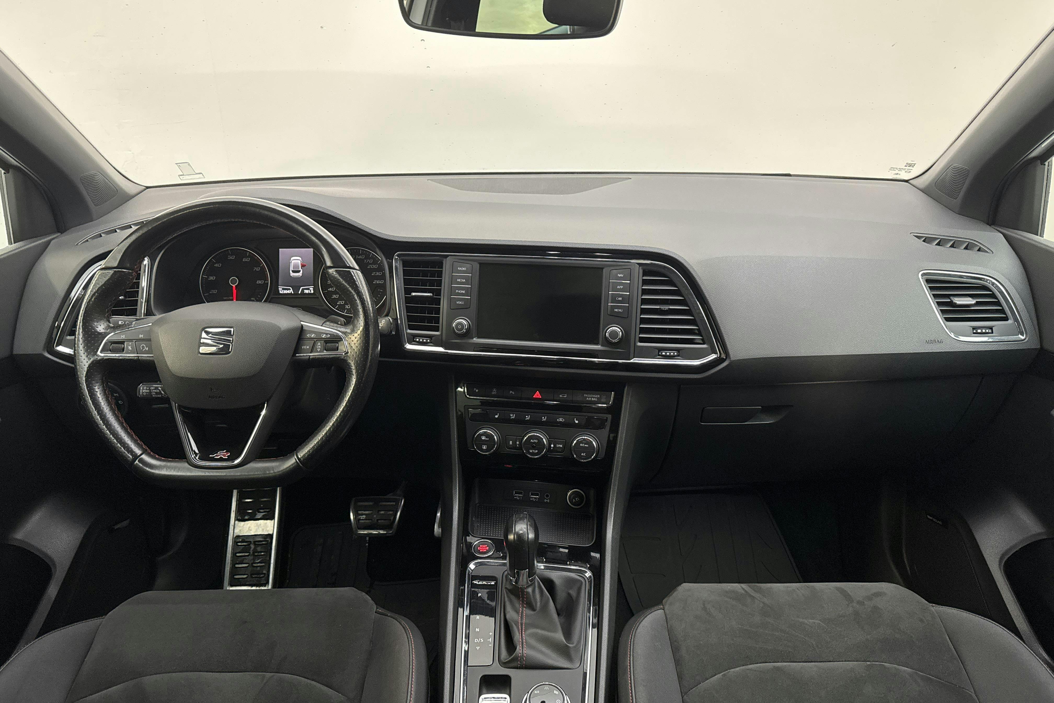 Seat Ateca 2.0 TSI 4Drive (190hk) - 12 304 mil - Automat - vit - 2018