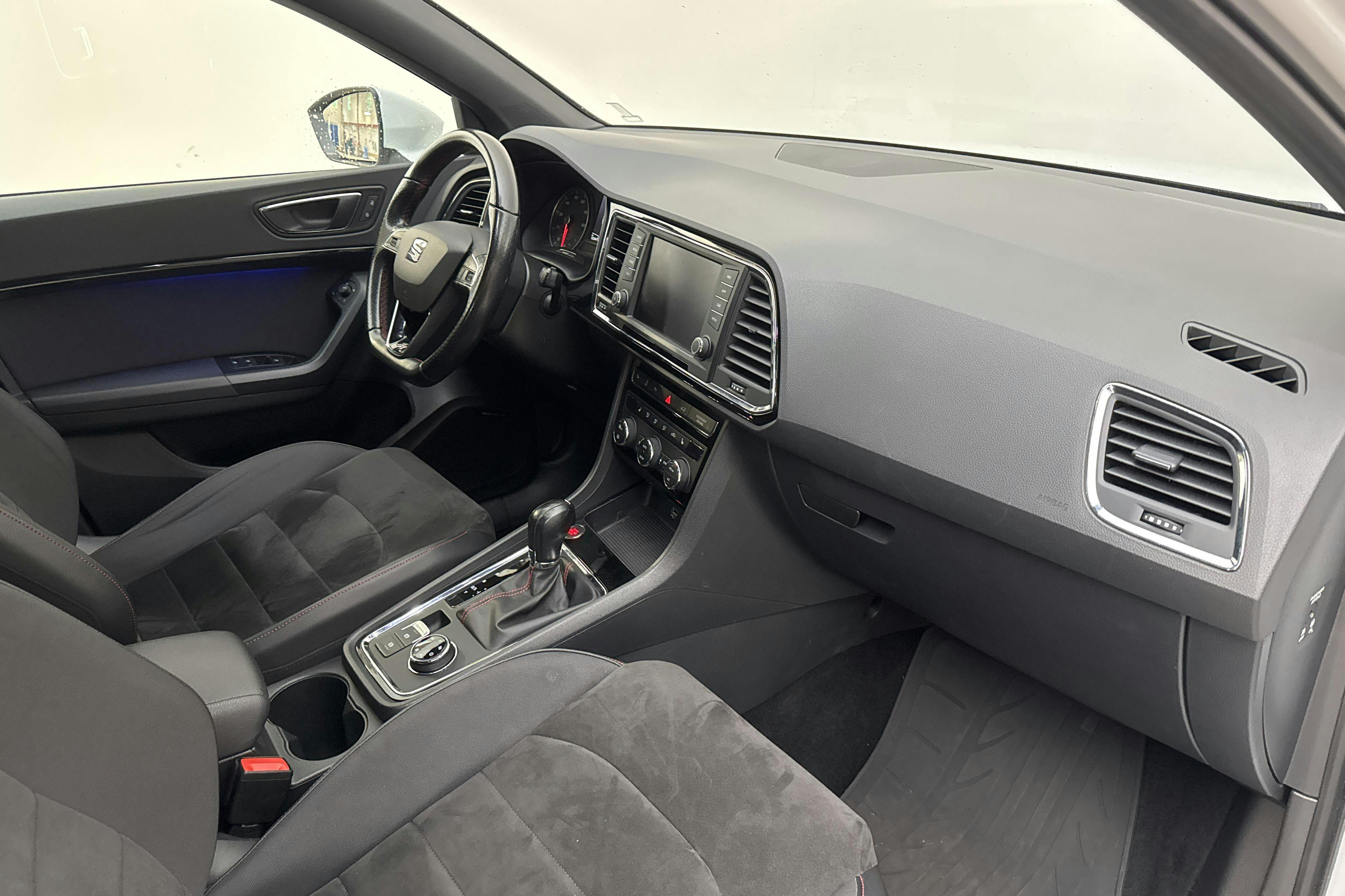 Seat Ateca 2.0 TSI 4Drive (190hk) - 12 304 mil - Automat - vit - 2018
