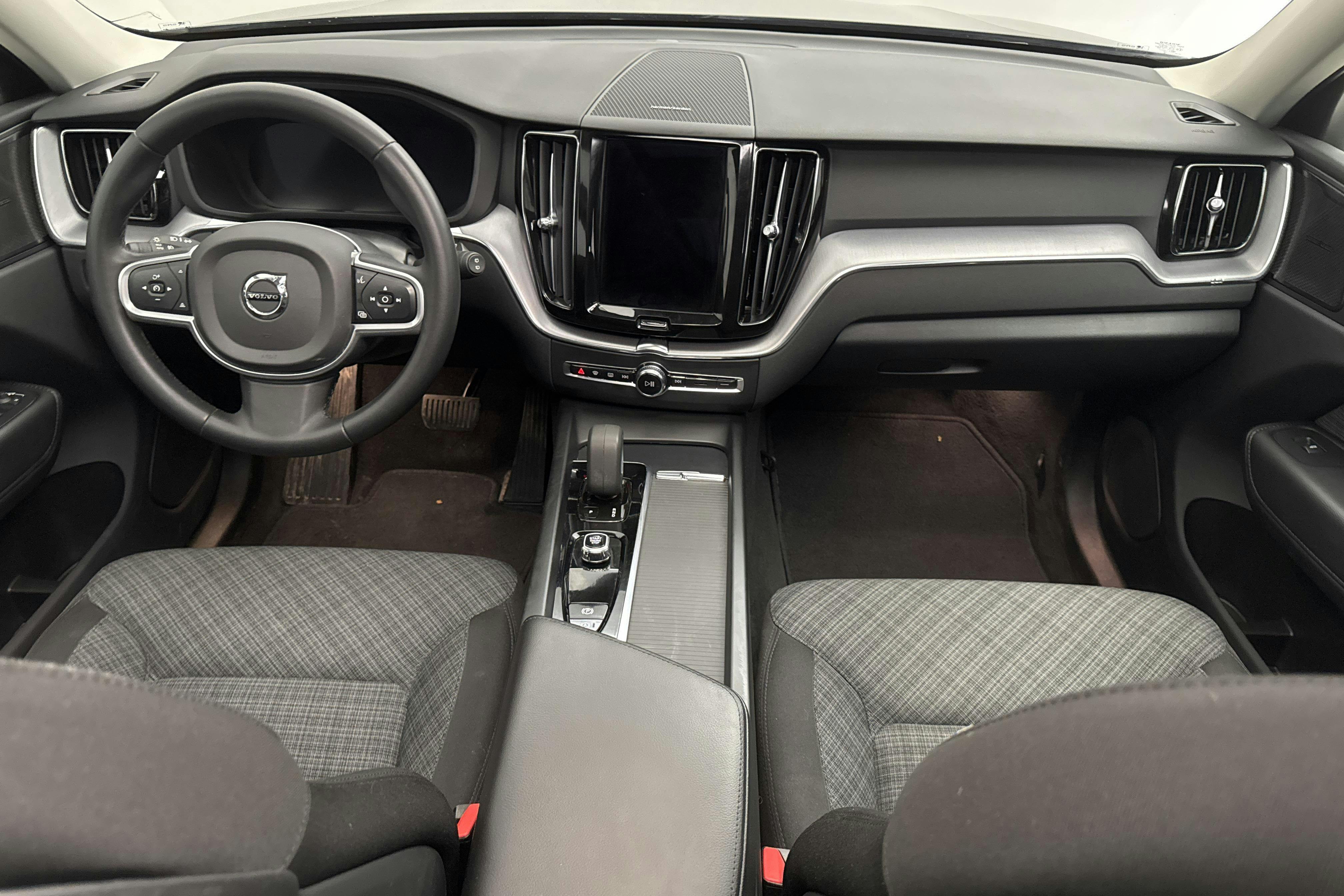 Volvo XC60 T6 AWD Recharge (340hk) - 6 273 mil - Automat - Dark Grey - 2022