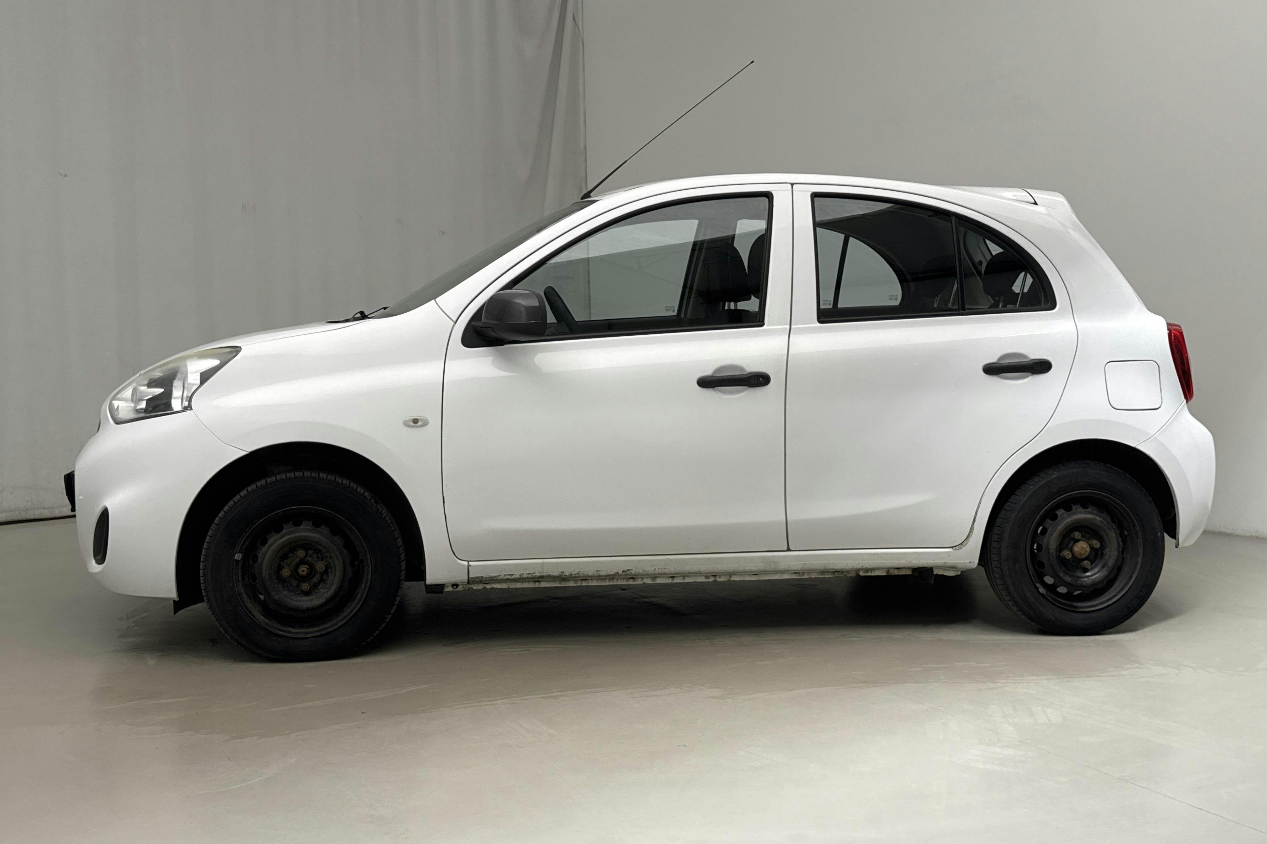 Nissan Micra 1.2 5dr (80hk) - 169 880 km - Manual - white - 2014