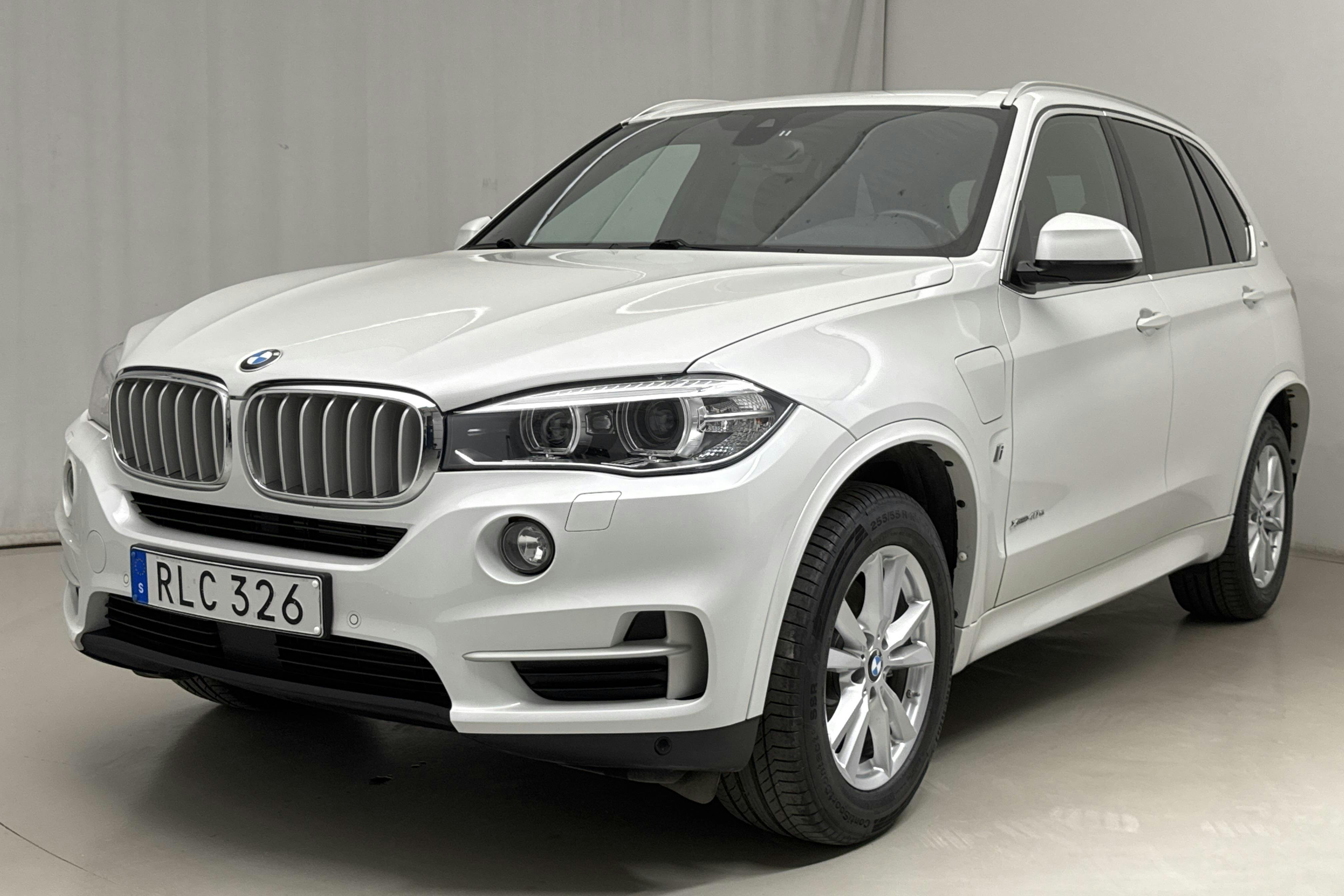 BMW X5 xDrive40e, F15 (313hk) - 7 308 mil - Automat - vit - 2017