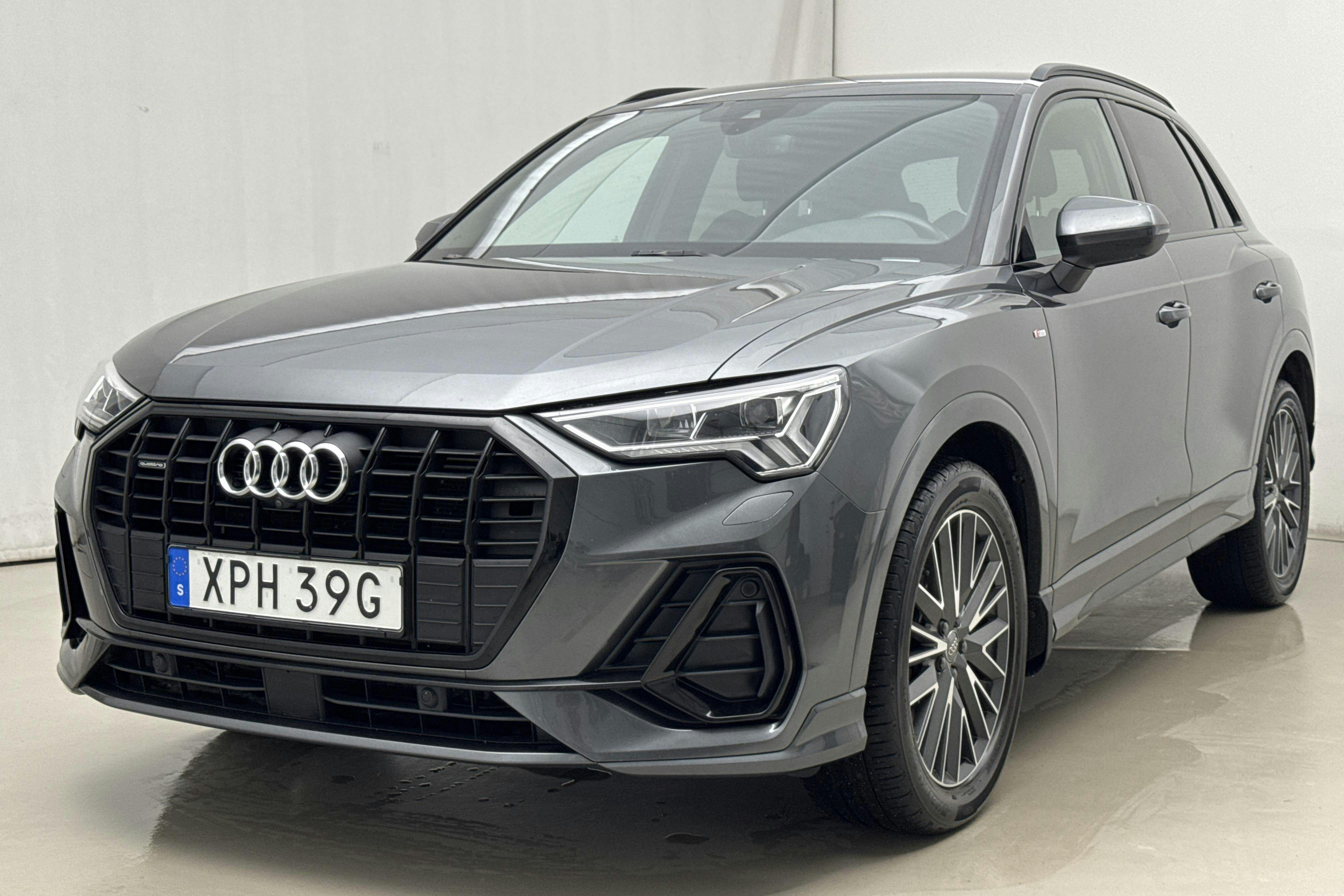 Audi Q3 40 TFSI quattro (190hk) - 11 084 mil - Automat - grå - 2019