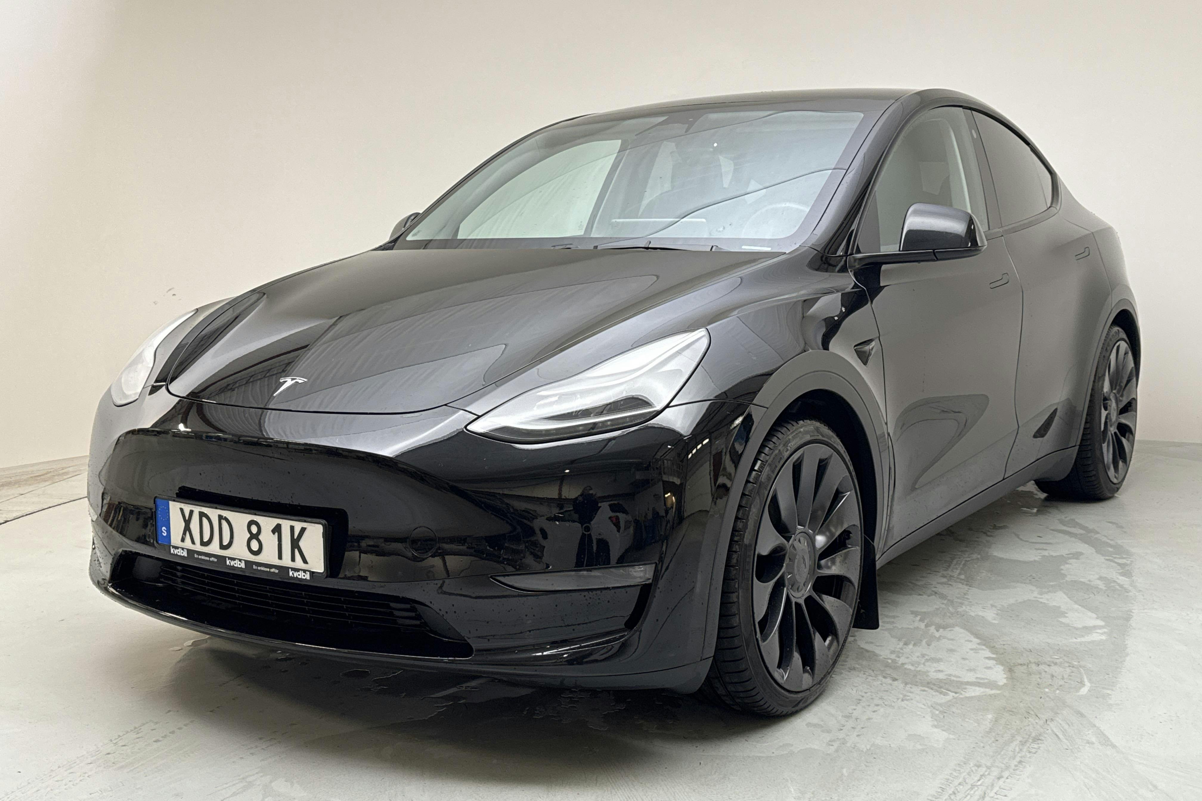 Tesla Model Y Performance Dual Motor AWD - 5 502 mil - Automat - svart - 2022