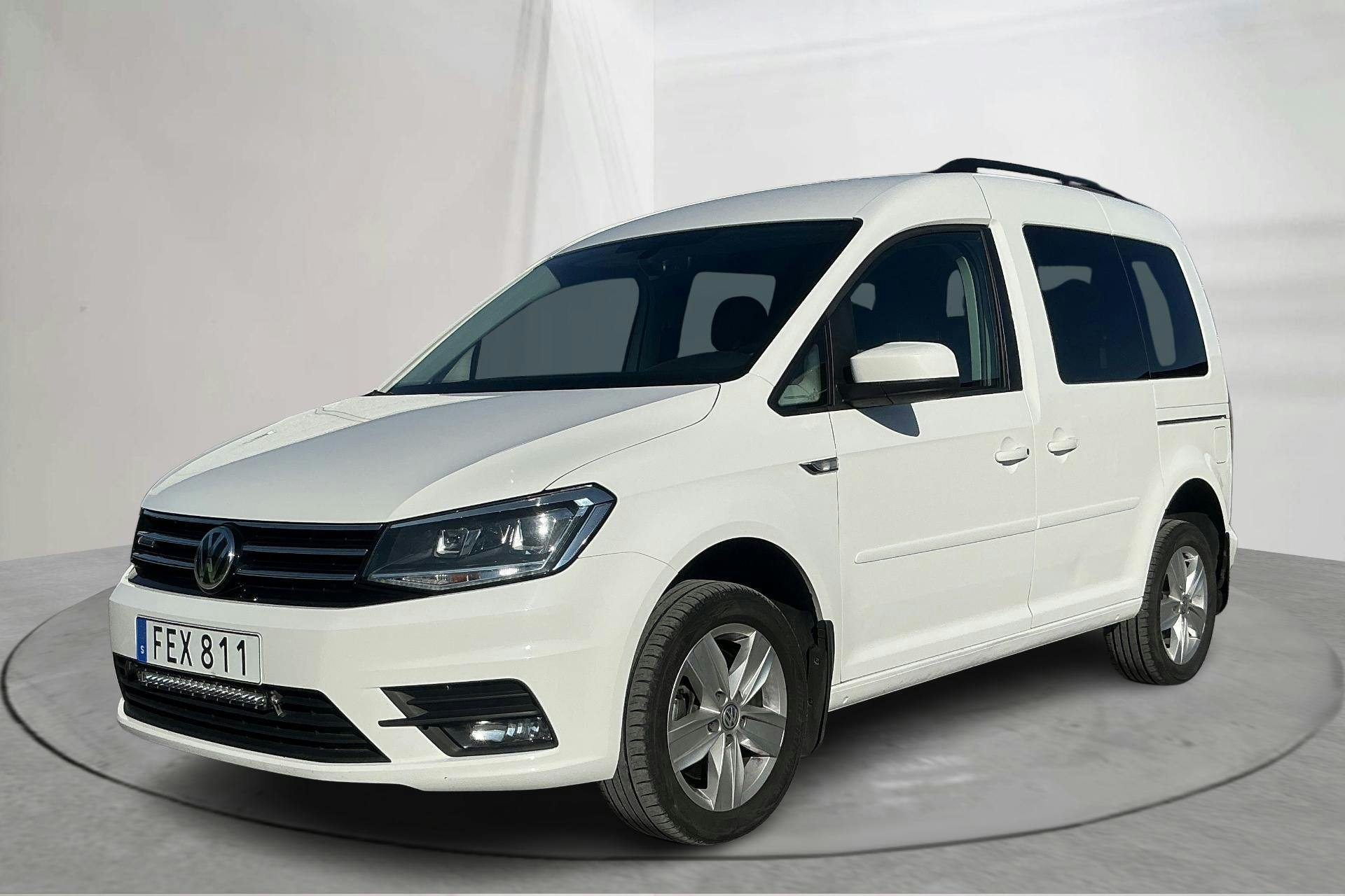 VW Caddy Life 2.0 TDI 4MOTION (150hk) - 8 621 mil - Automat - vit - 2018