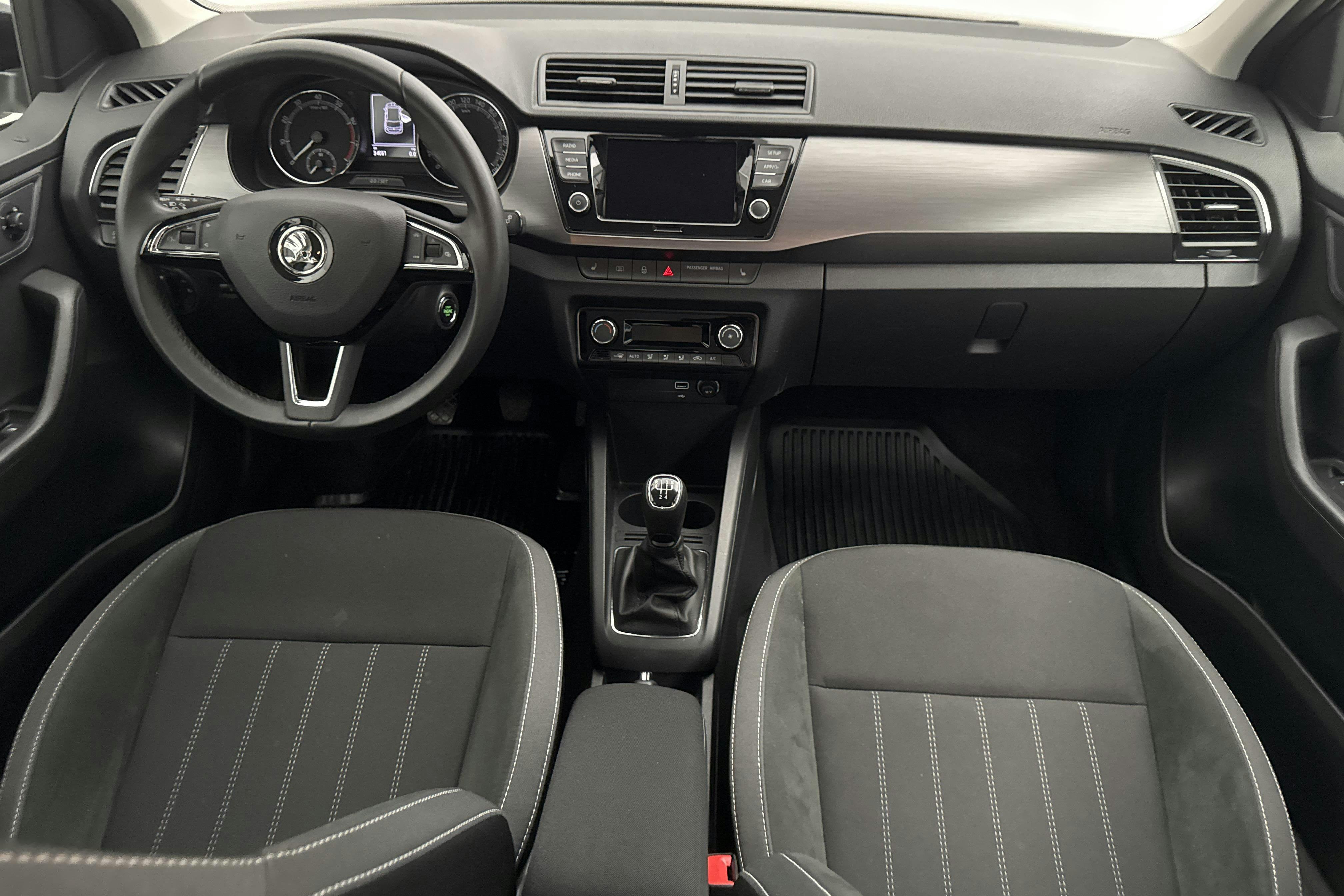Skoda Fabia 1.0 TSI 5dr (95hk) - 3 406 mil - Manuell - silver - 2020