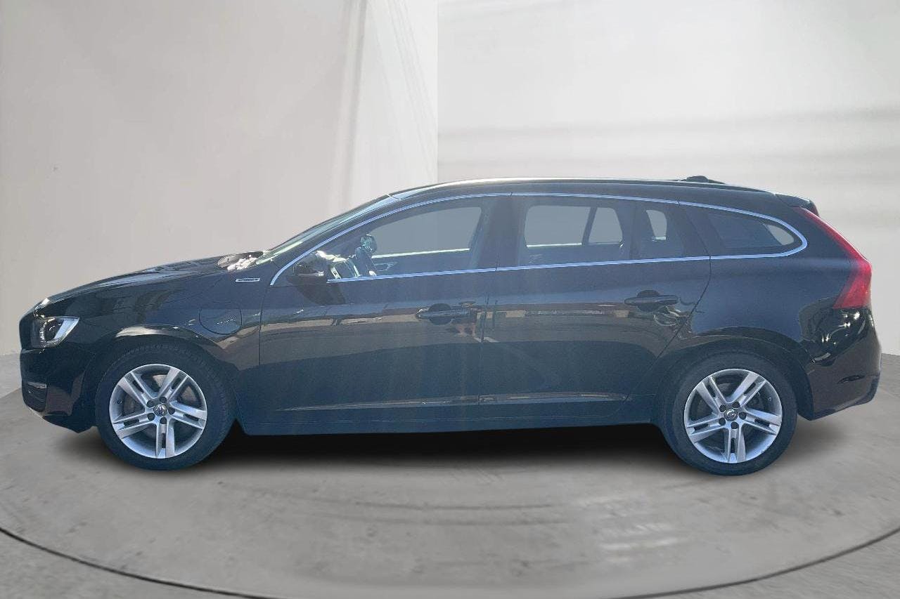 Volvo V60 D5 AWD Twin Engine (163hk) - 119 470 km - Automatic - black - 2017