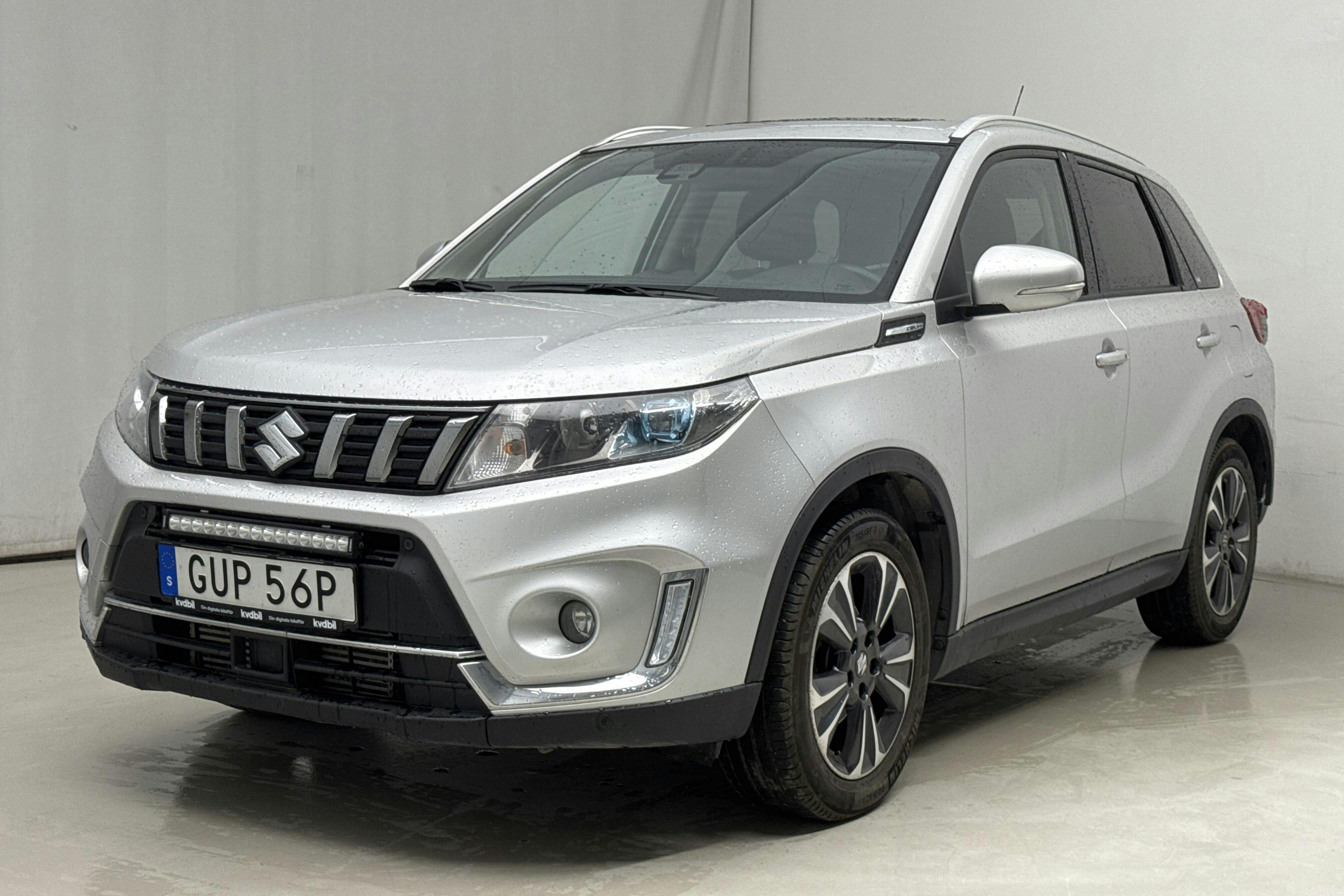 Presentation photo 1 of 16: Suzuki Vitara 1.4T Boosterjet Allgrip 4x4 (140hk) - 133 640 km - Automatic - silver - 2019