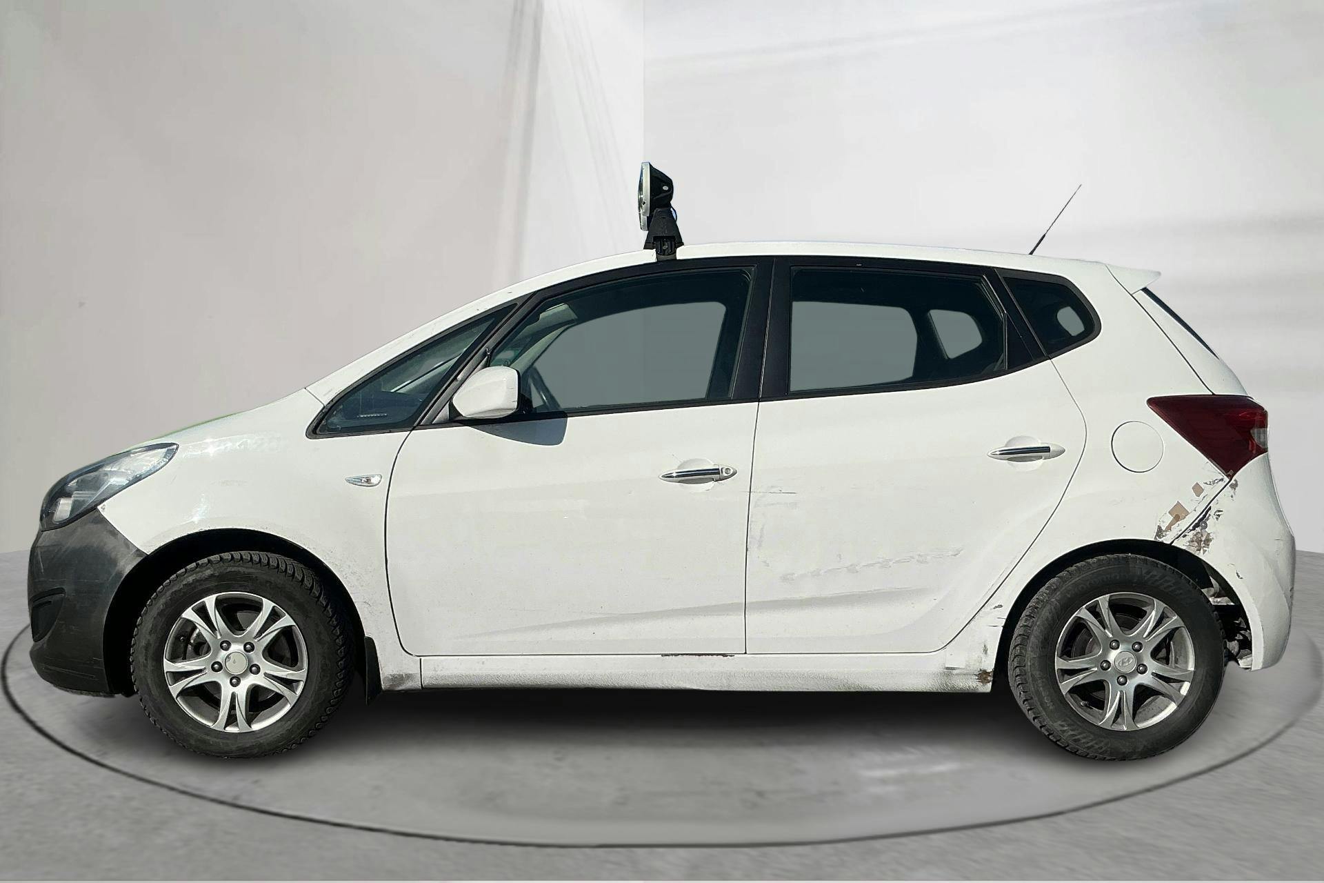 Presentationsfoto 2 av 13: Hyundai ix20 1.6 (125hk) - 15 709 mil - Automat - vit - 2014