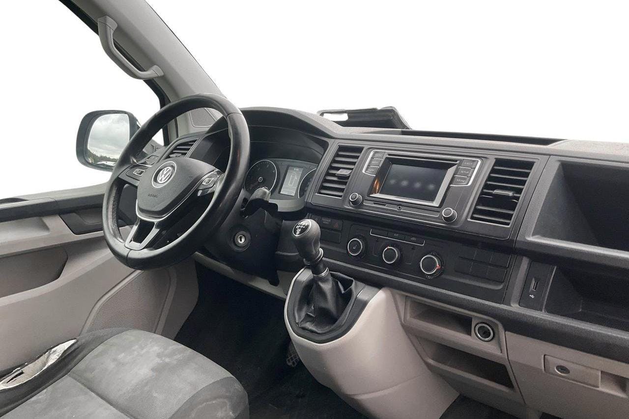 VW Transporter T6 2.0 TDI BMT Skåp (102hk) - 266 540 km - Käsitsi - valge - 2016