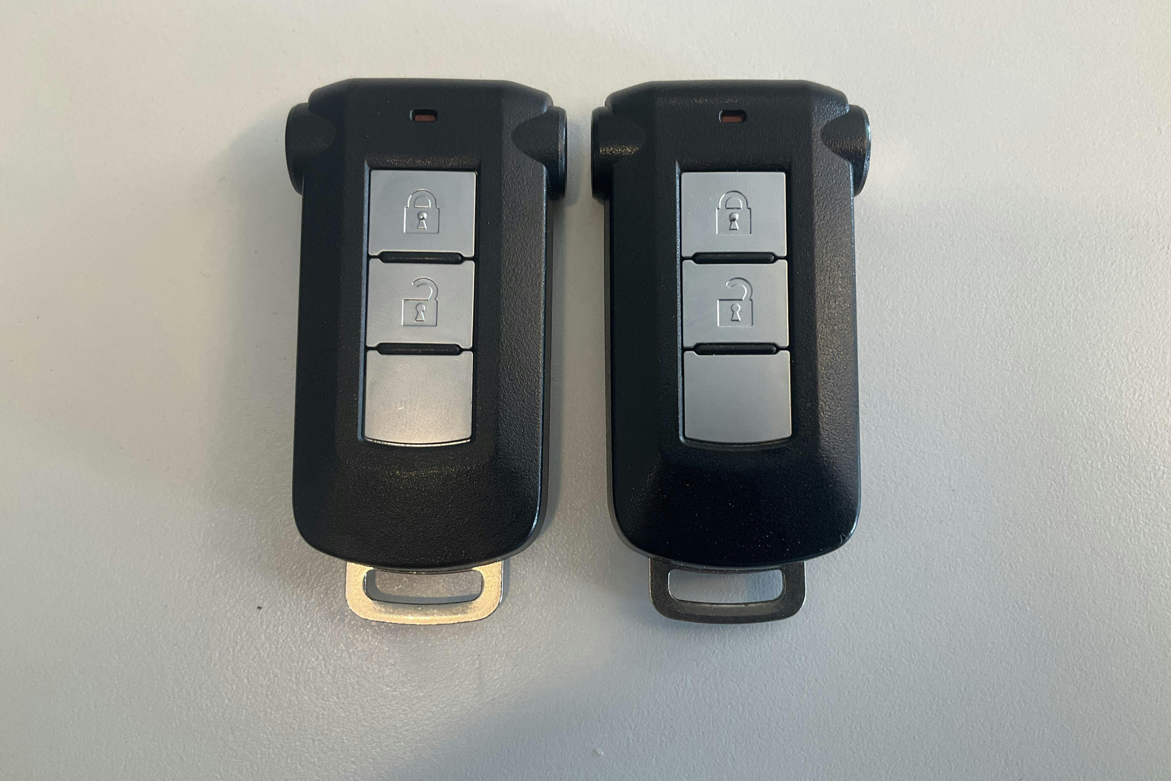 Mitsubishi Outlander 2.4 Plug-in Hybrid 4WD (136hk) - 5 018 mil - Automat - grå - 2020