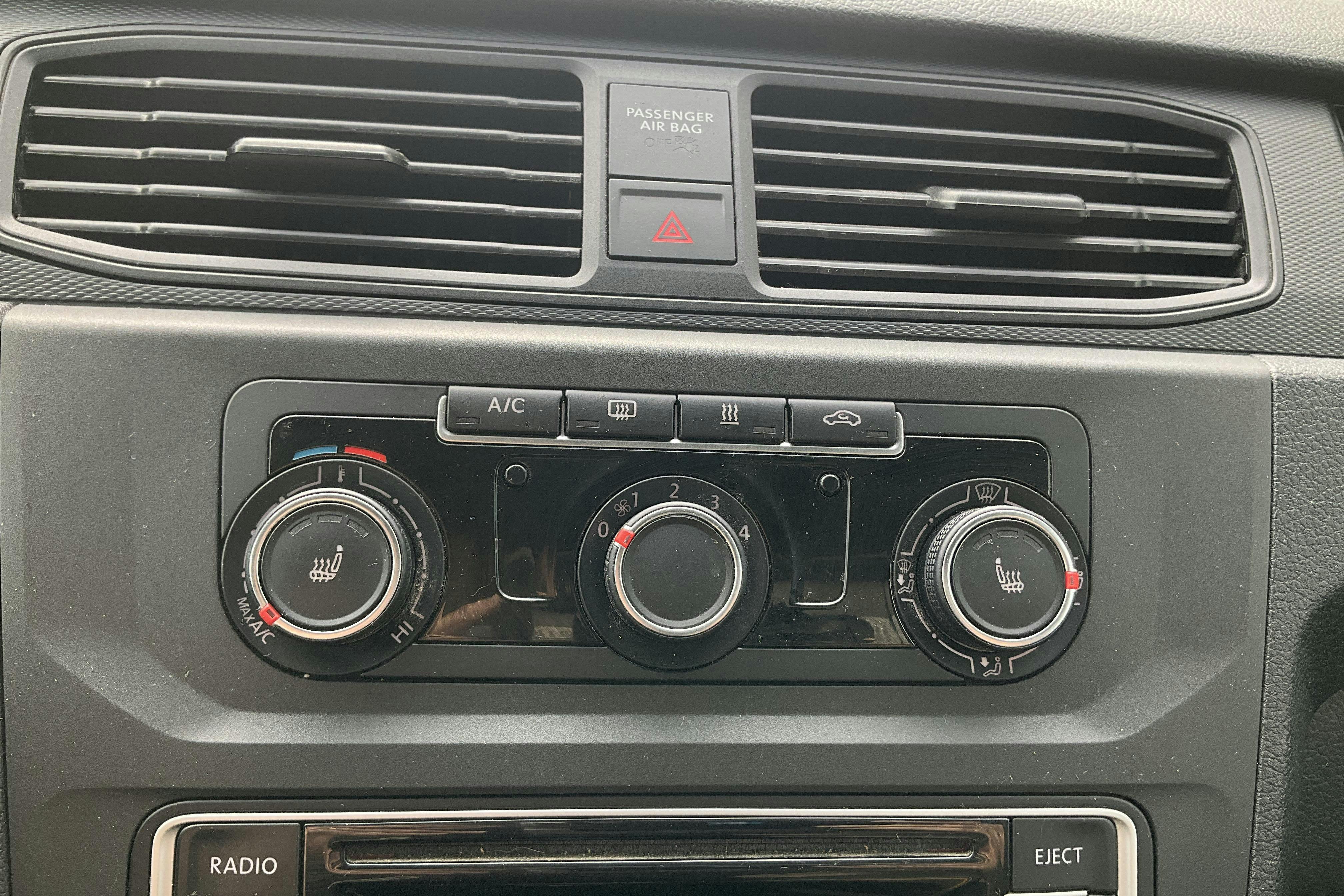 VW Caddy 2.0 TDI Skåp 4MOTION (122hk) - 66 010 km - Manual - white - 2019