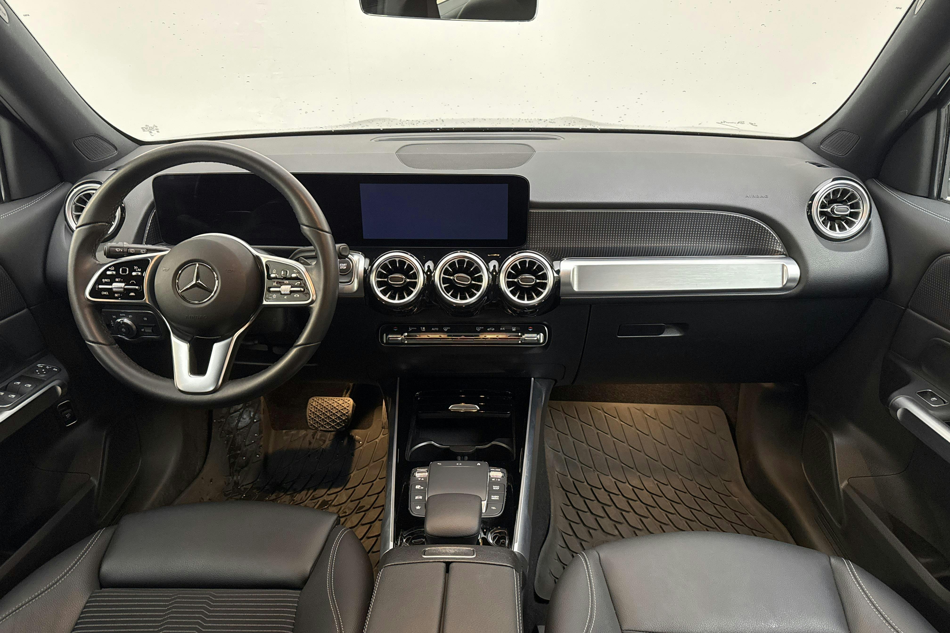 Mercedes EQB 300 4MATIC X243 (228hk) - 43 150 km - Automaatne - must - 2023