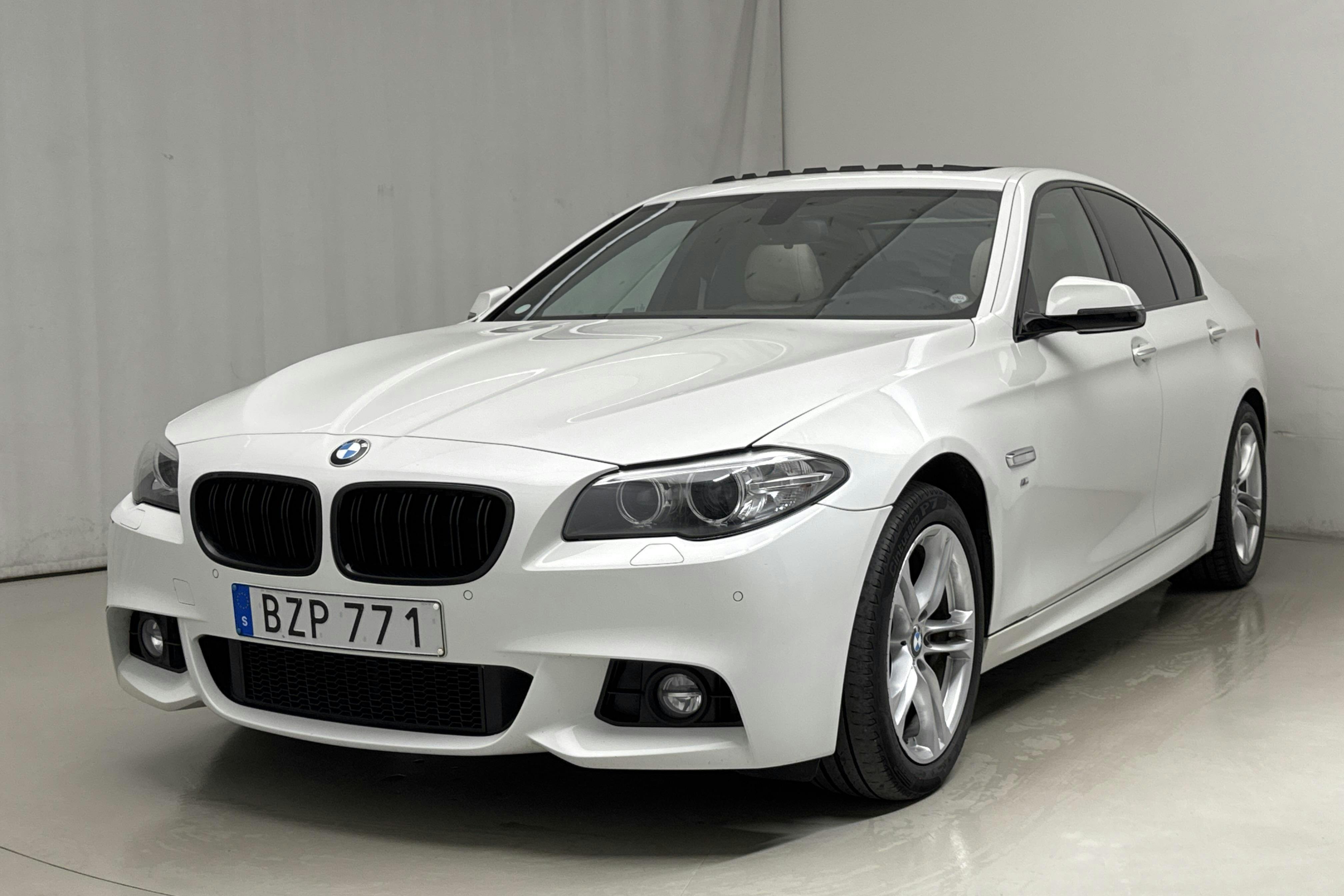 BMW 520d xDrive Sedan, F10 (190hk) - 186 960 km - Automatic - white - 2016