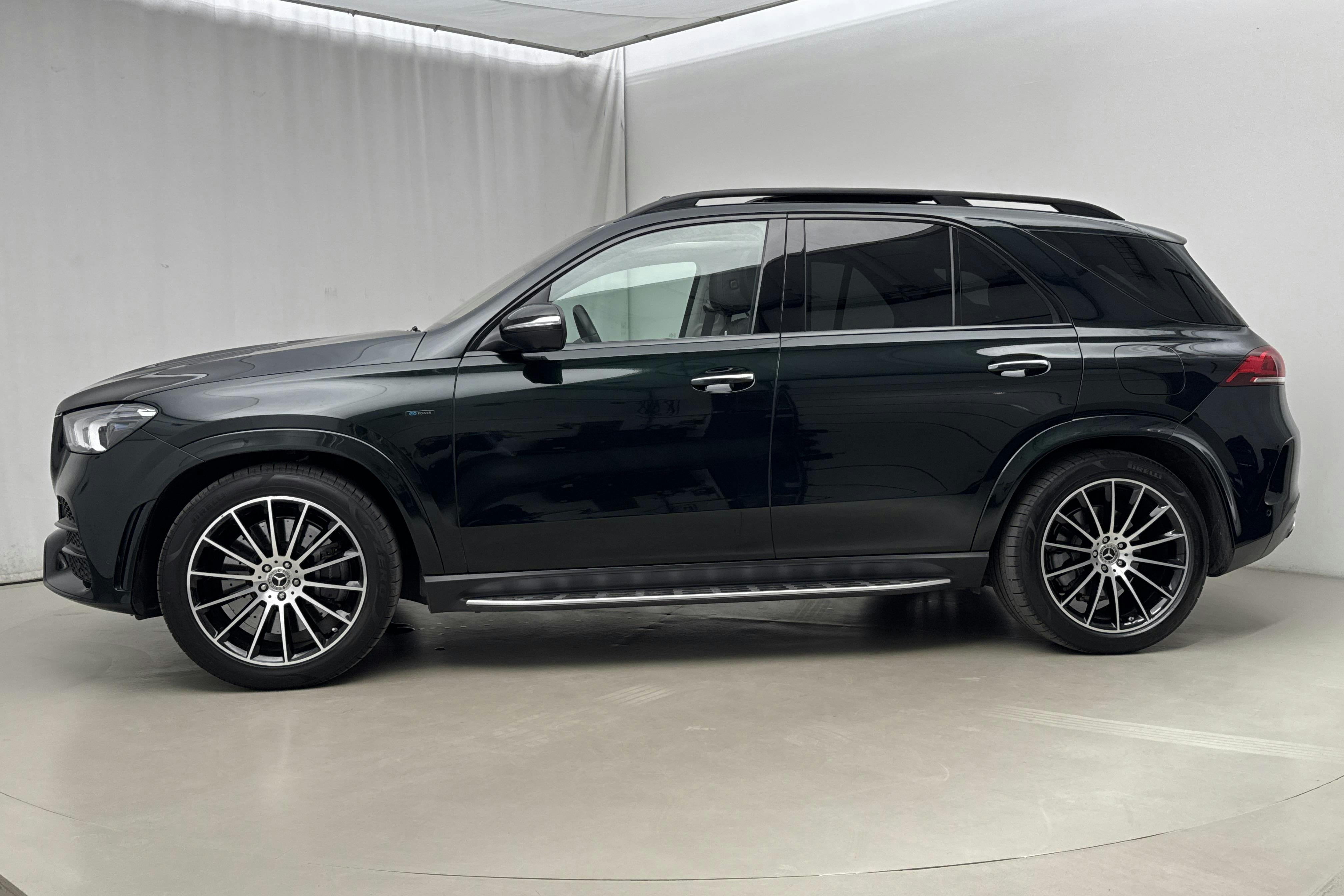 Presentation photo 2 of 28: Mercedes GLE 350 de 4MATIC V167 (333hk) - 32 140 km - Automatic - green - 2021