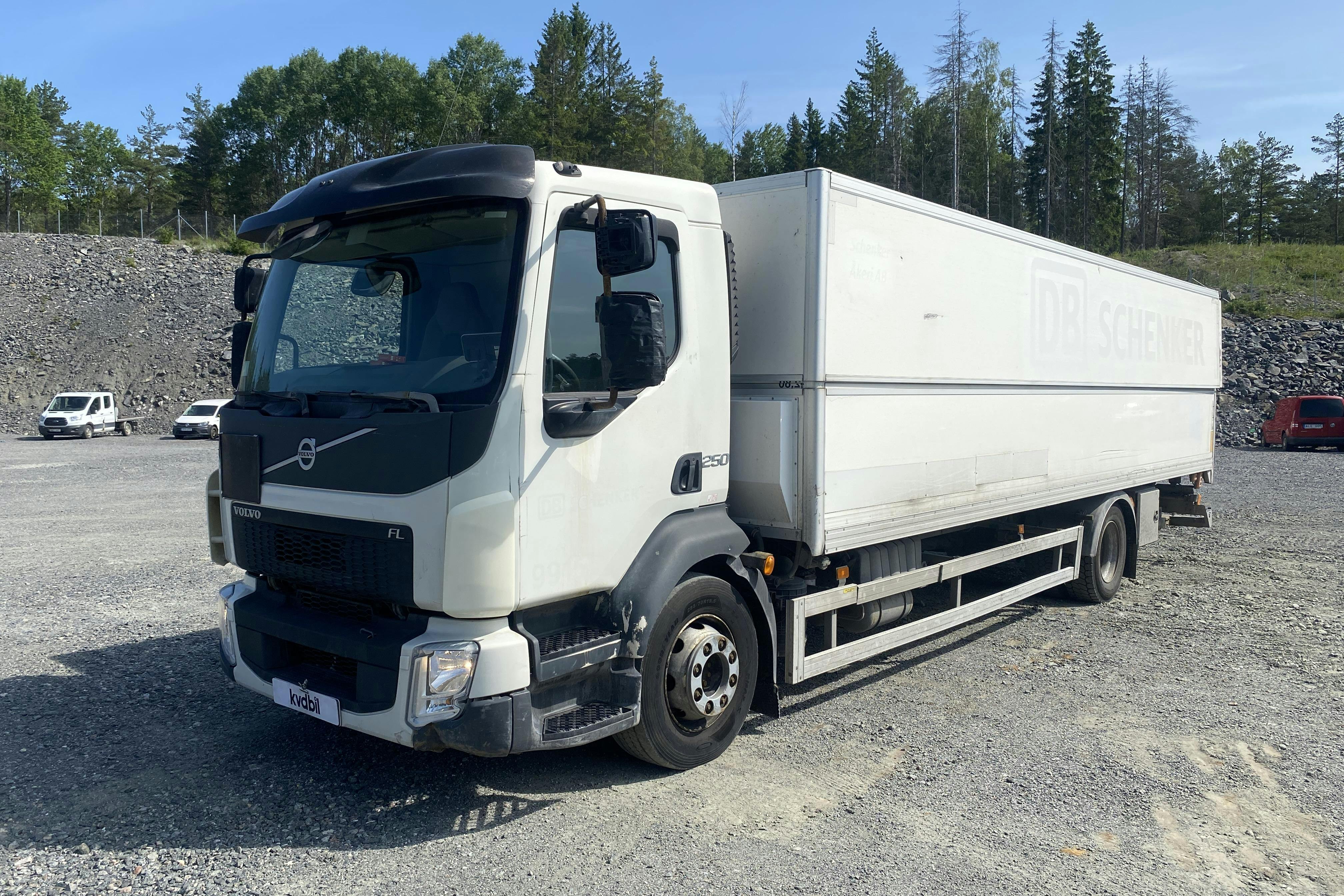 VOLVO FL250 - 189 757 km - Automat - vit - 2014