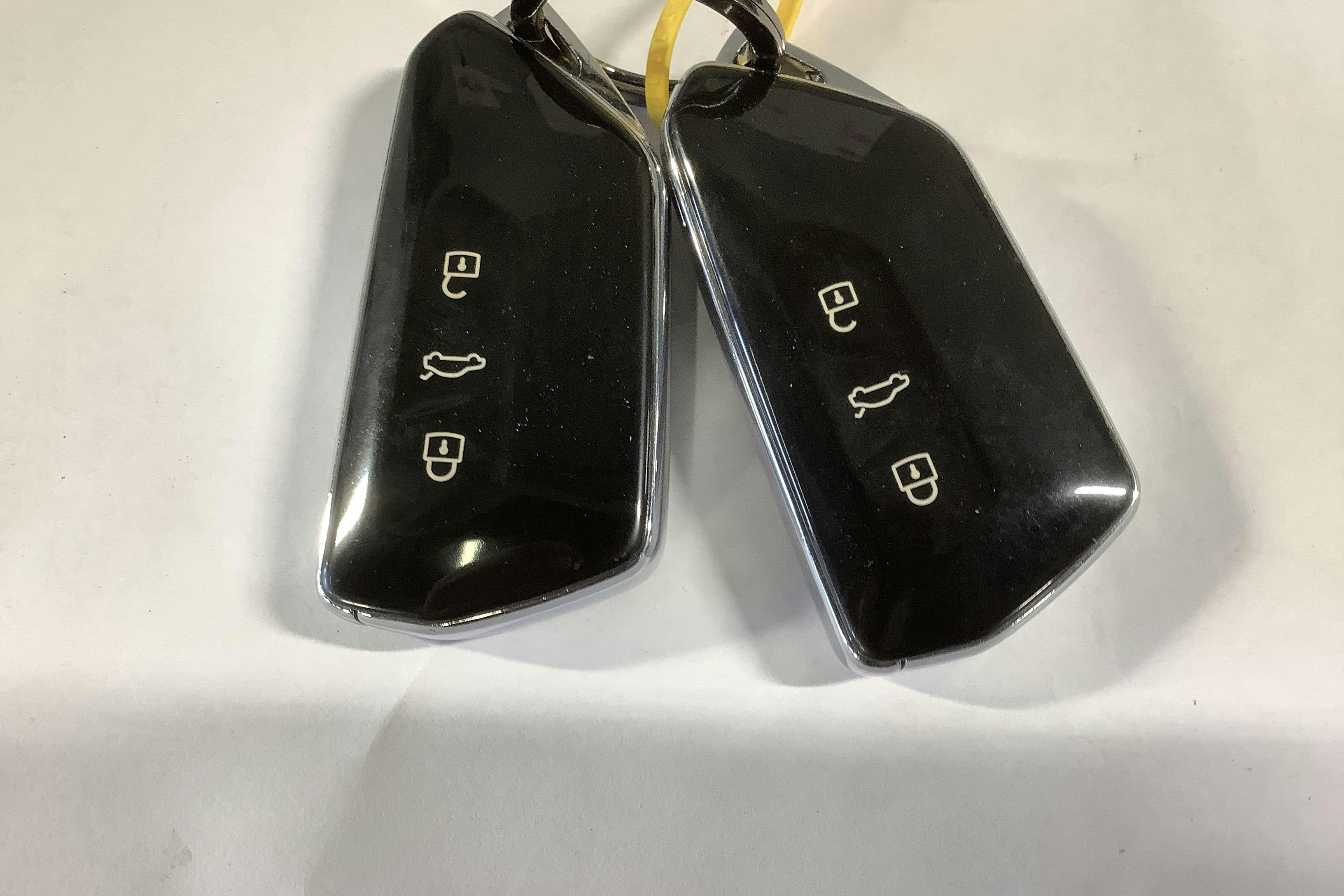 VW ID.4 77kWh (204hk) - 116 890 km - Automatic - white - 2023