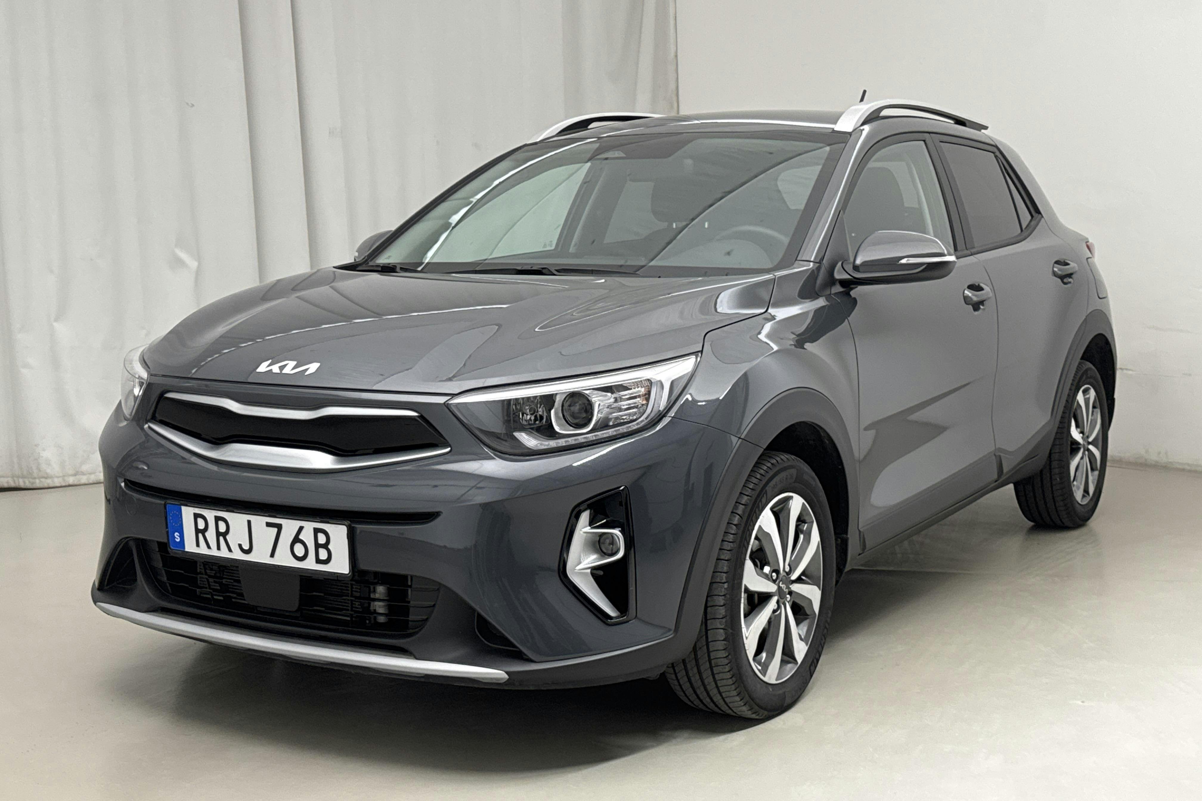 KIA Stonic 1.0 T-GDi 48V (120hk) - 1 346 mil - Automat - grå - 2022