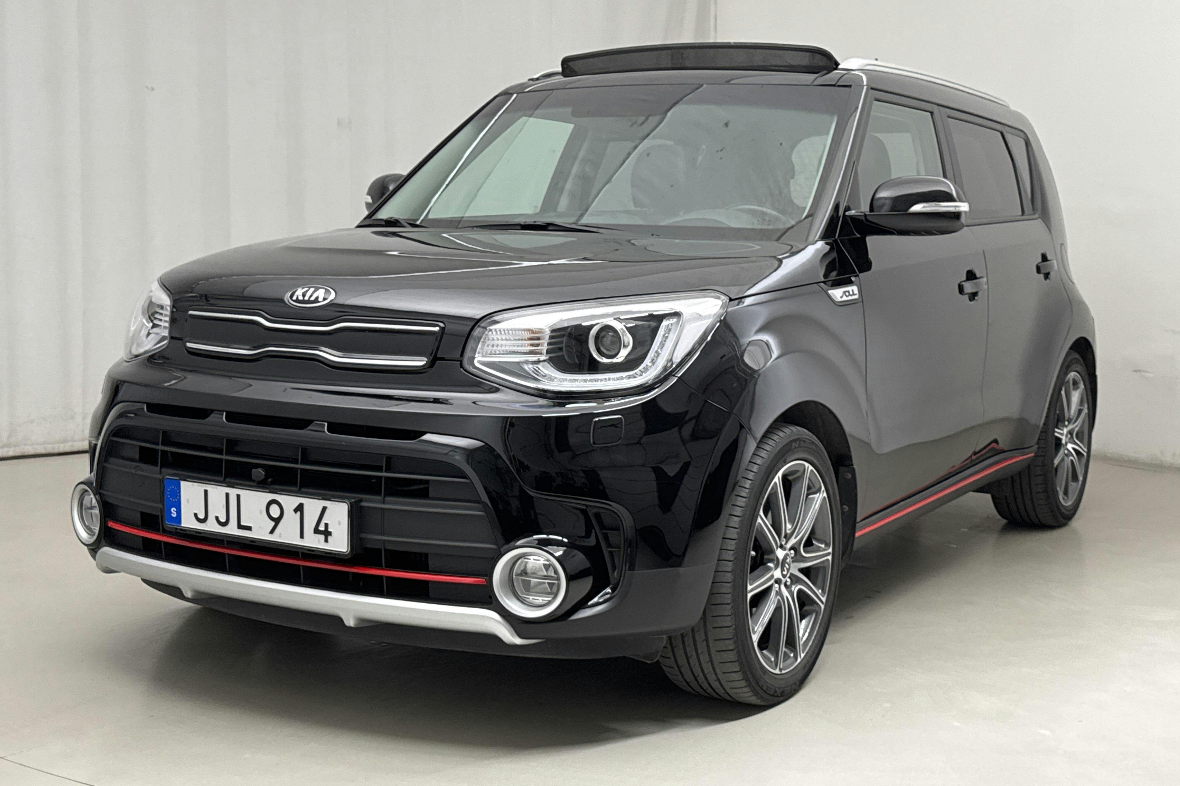 KIA Soul 1.6 T-GDI (204hk) - 4 257 mil - Automat - svart - 2017
