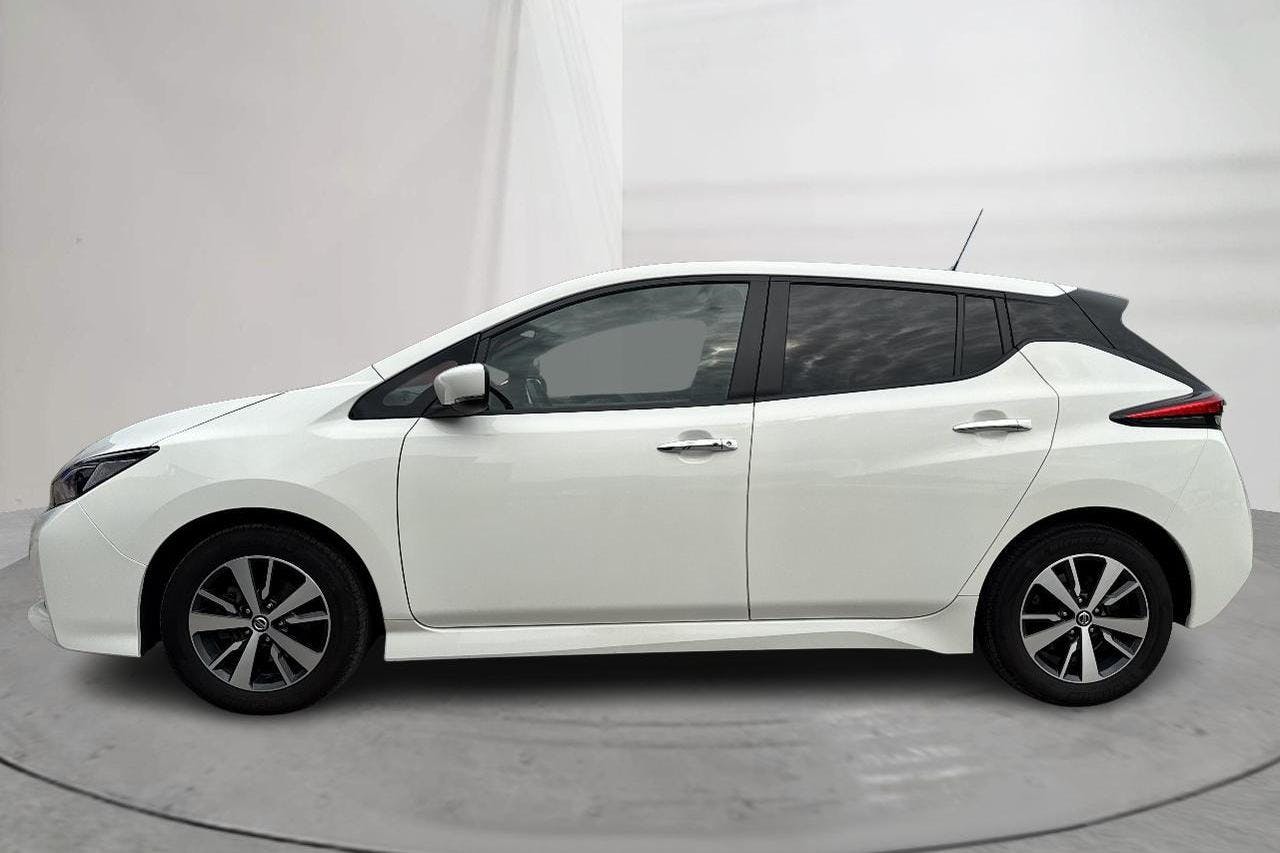 Nissan LEAF 5dr 39 kWh (150hk) - 79 370 km - Automatic - white - 2020