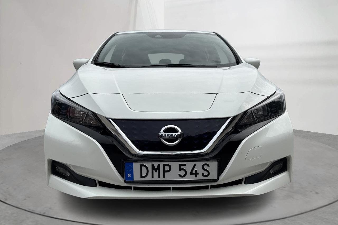 Nissan LEAF 5dr 39 kWh (150hk) - 79 370 km - Automatic - white - 2020