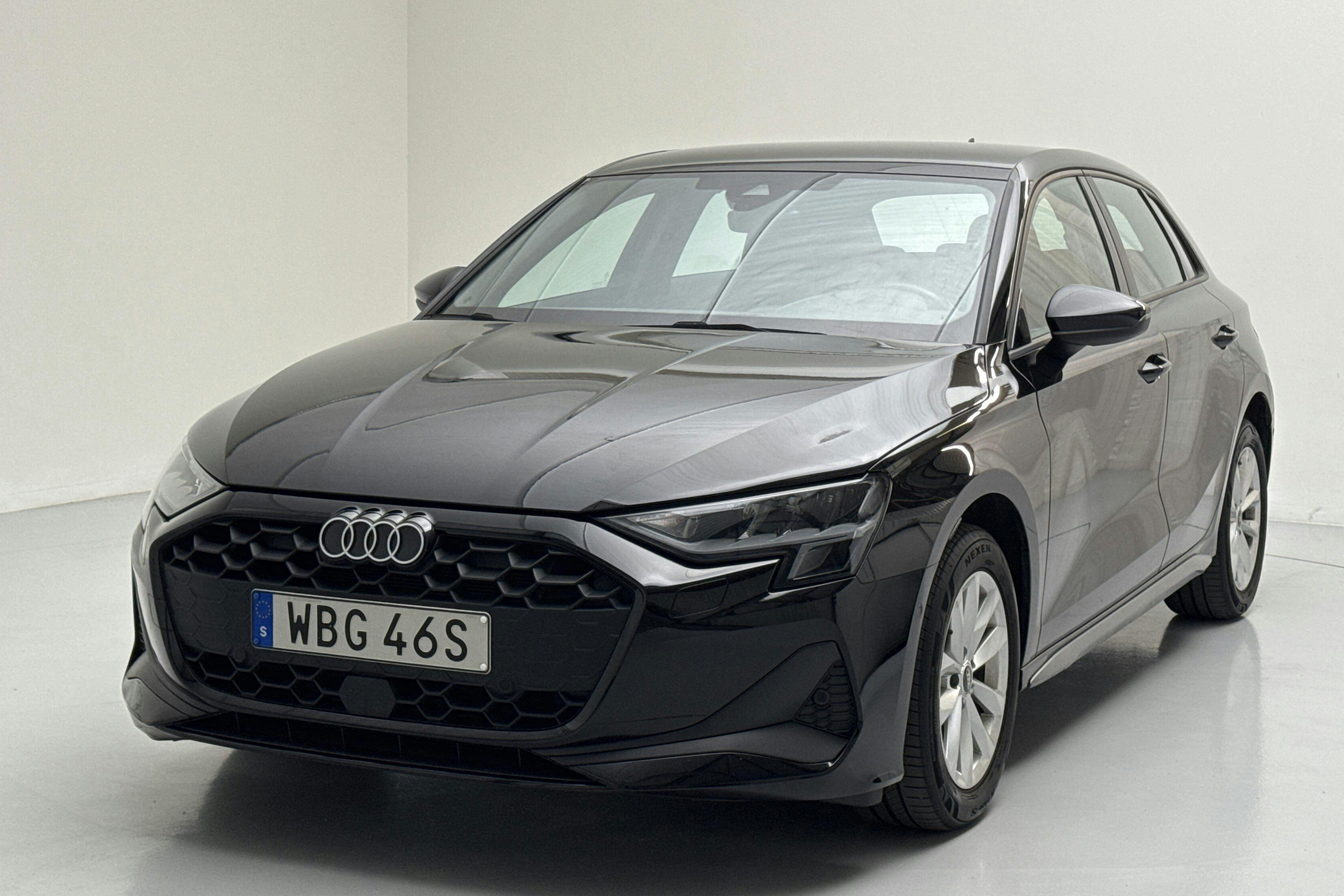 Audi A3 Sportback 35 TFSI (150hk) - 3 314 mil - Automat - svart - 2025