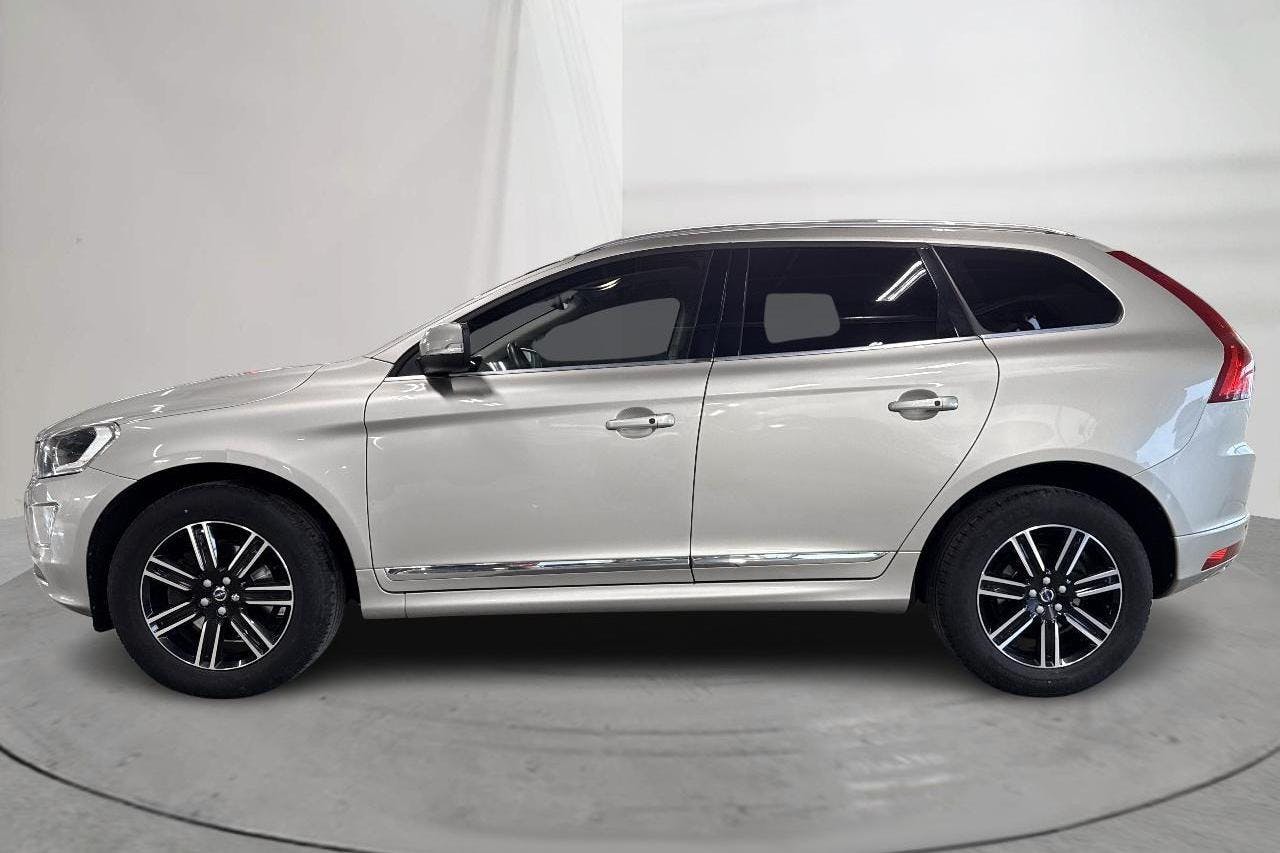 Volvo XC60 D3 2WD (150hk) - 19 850 mil - Manuell - Light Brown - 2017