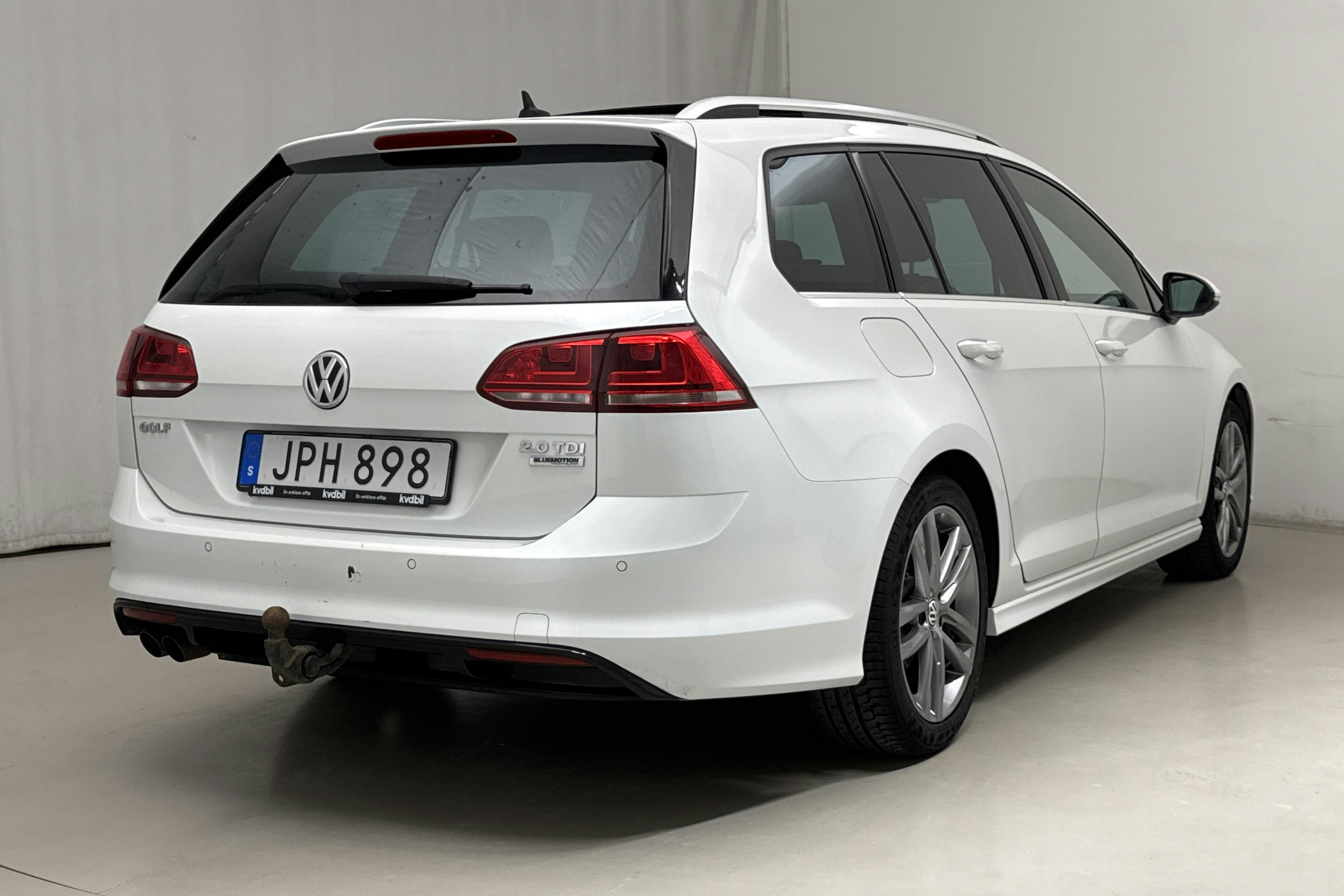 VW Golf VII 2.0 TDI BlueMotion Technology Sportscombi (150hk) - 112 940 km - Automatic - white - 2017