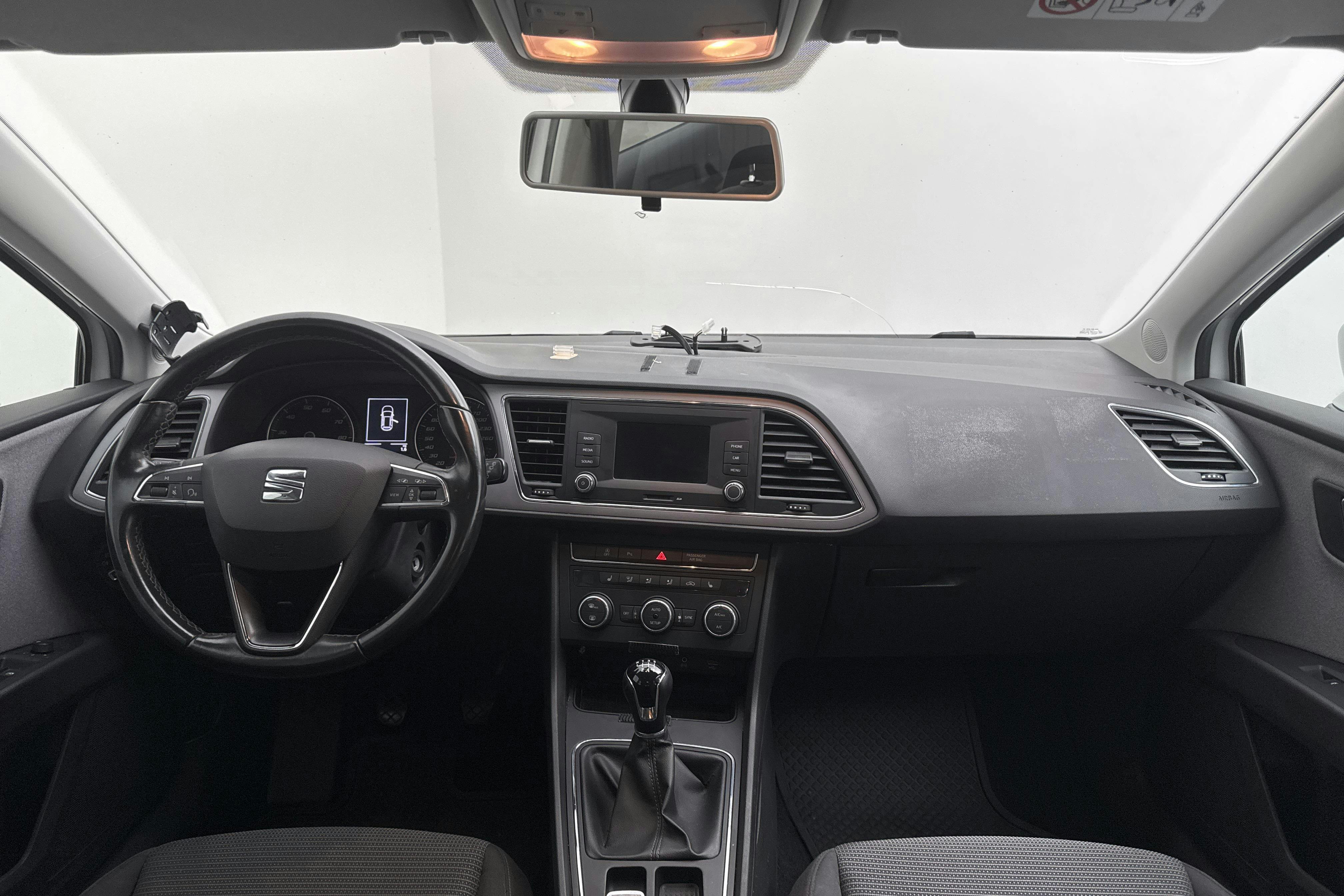 Seat Leon 1.5 TGI ST (130hk) - 356 330 km - Käsitsi - valge - 2020