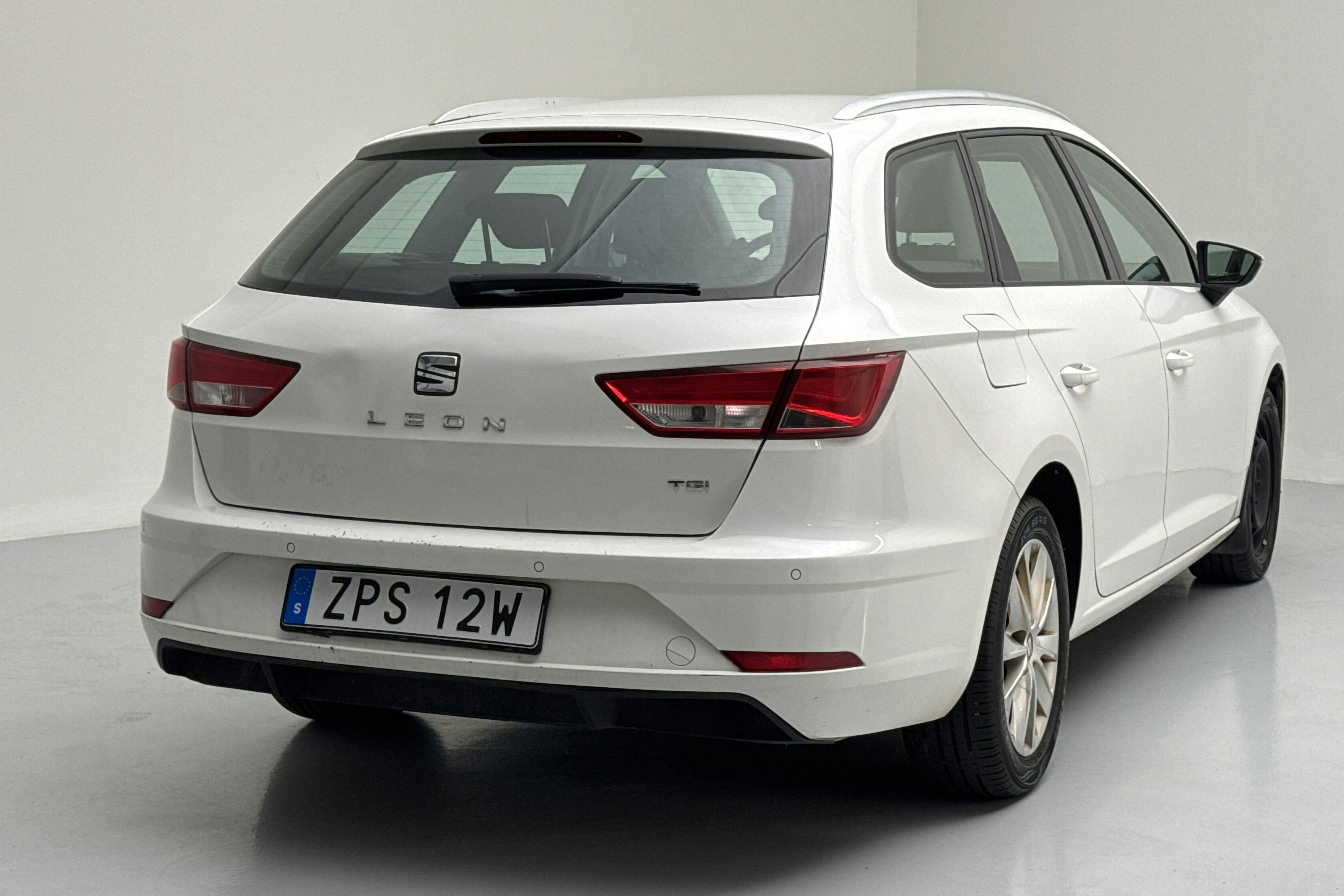 Seat Leon 1.5 TGI ST (130hk) - 418 980 km - Käsitsi - valge - 2020