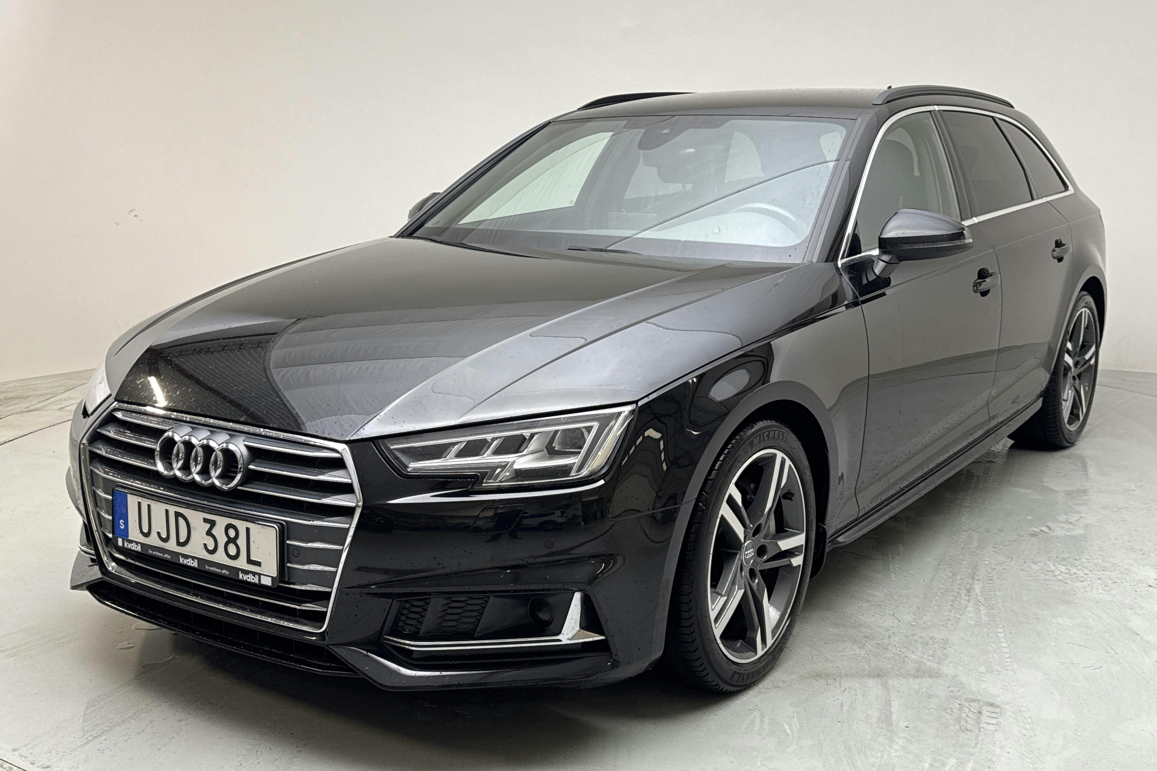 Audi A4 Avant 40 TDI (190hk) - 13 839 mil - Automat - svart - 2019