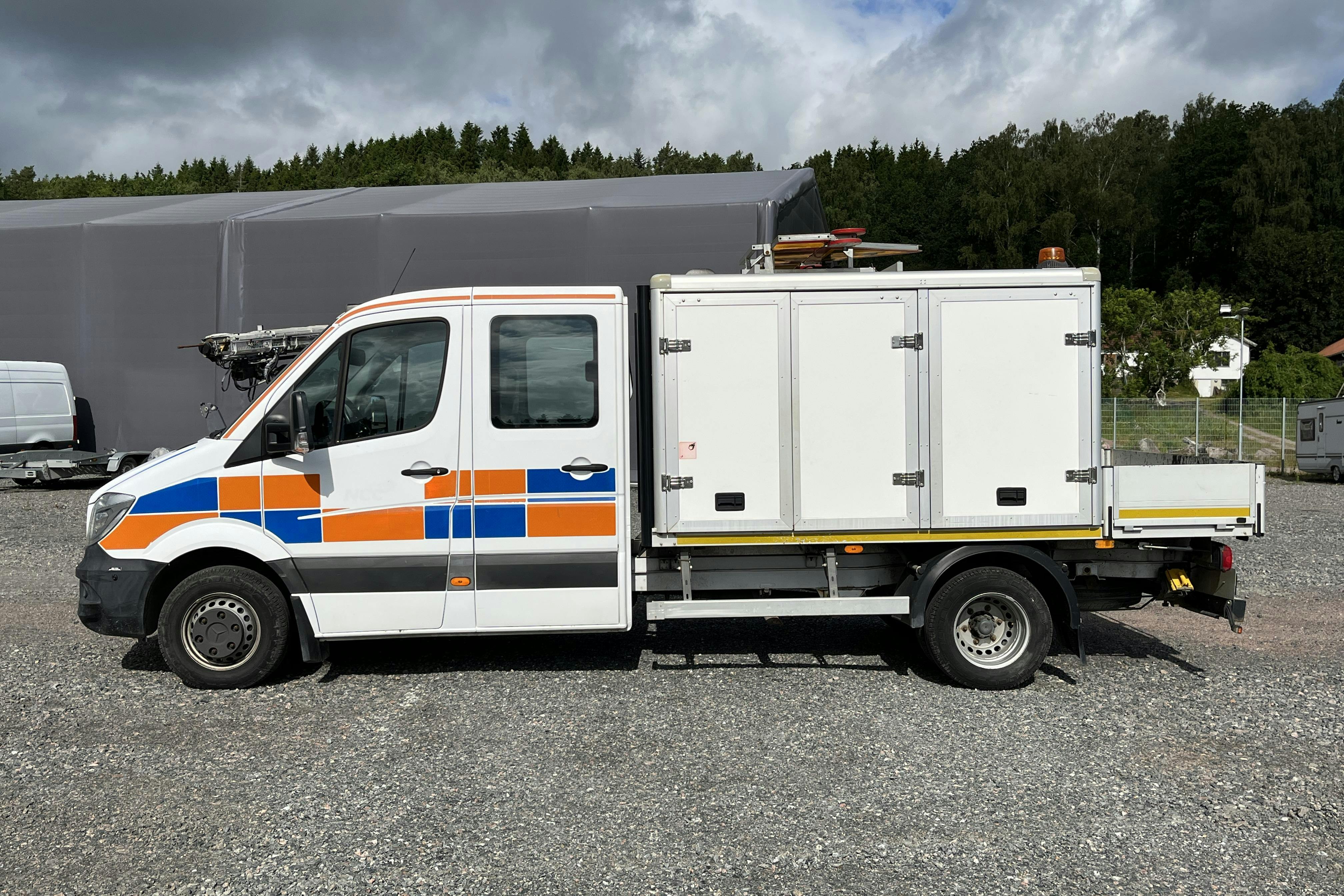 Esitlusfoto 2 aadressil 80: Mercedes Sprinter 516 CDI Pickup/Chassi (163hk) - 125 143 km - Automaatne - valge - 2017