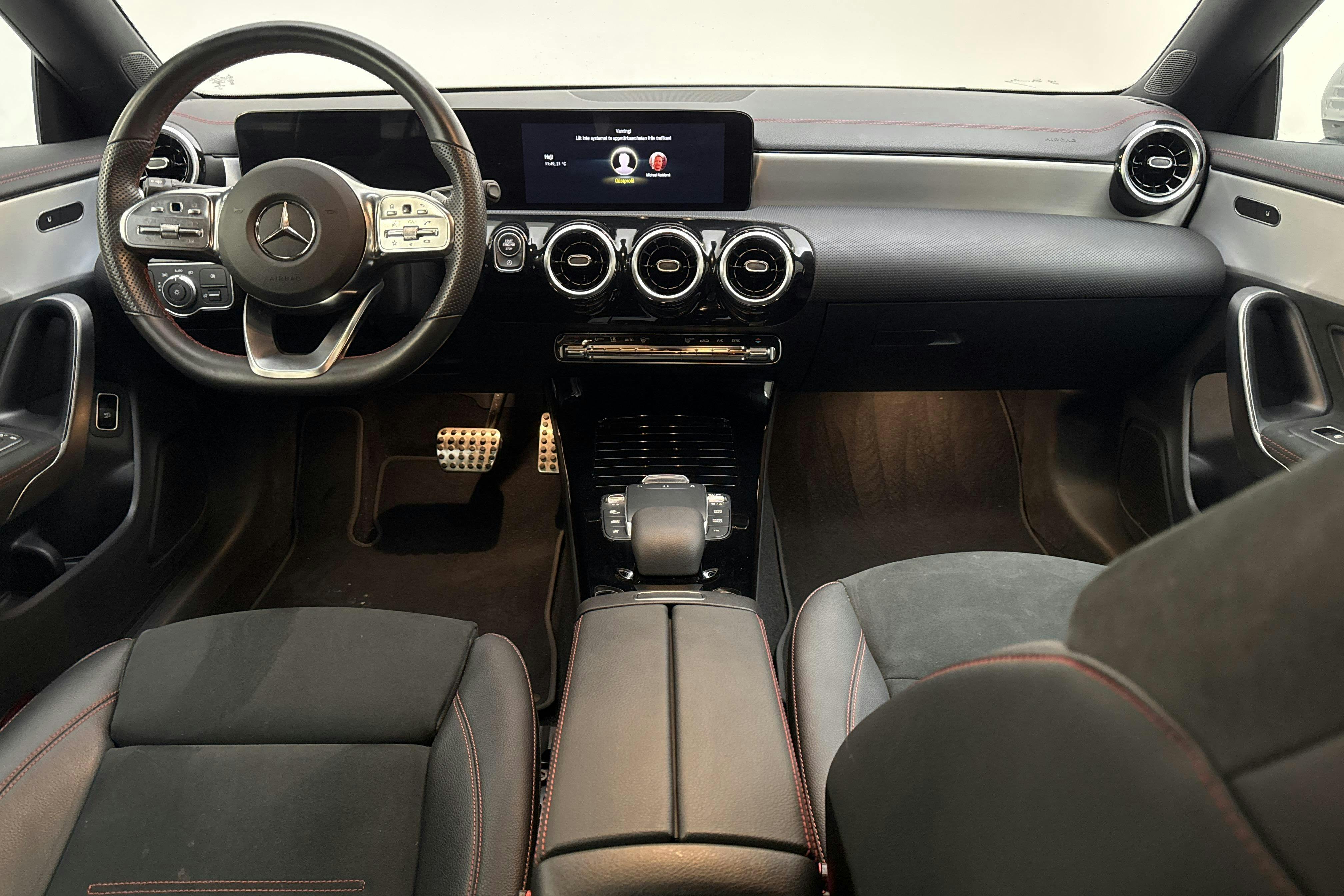 Mercedes CLA 200 Shooting Brake X118 (163hk) - 32 470 km - Automaatne - hõbe - 2023