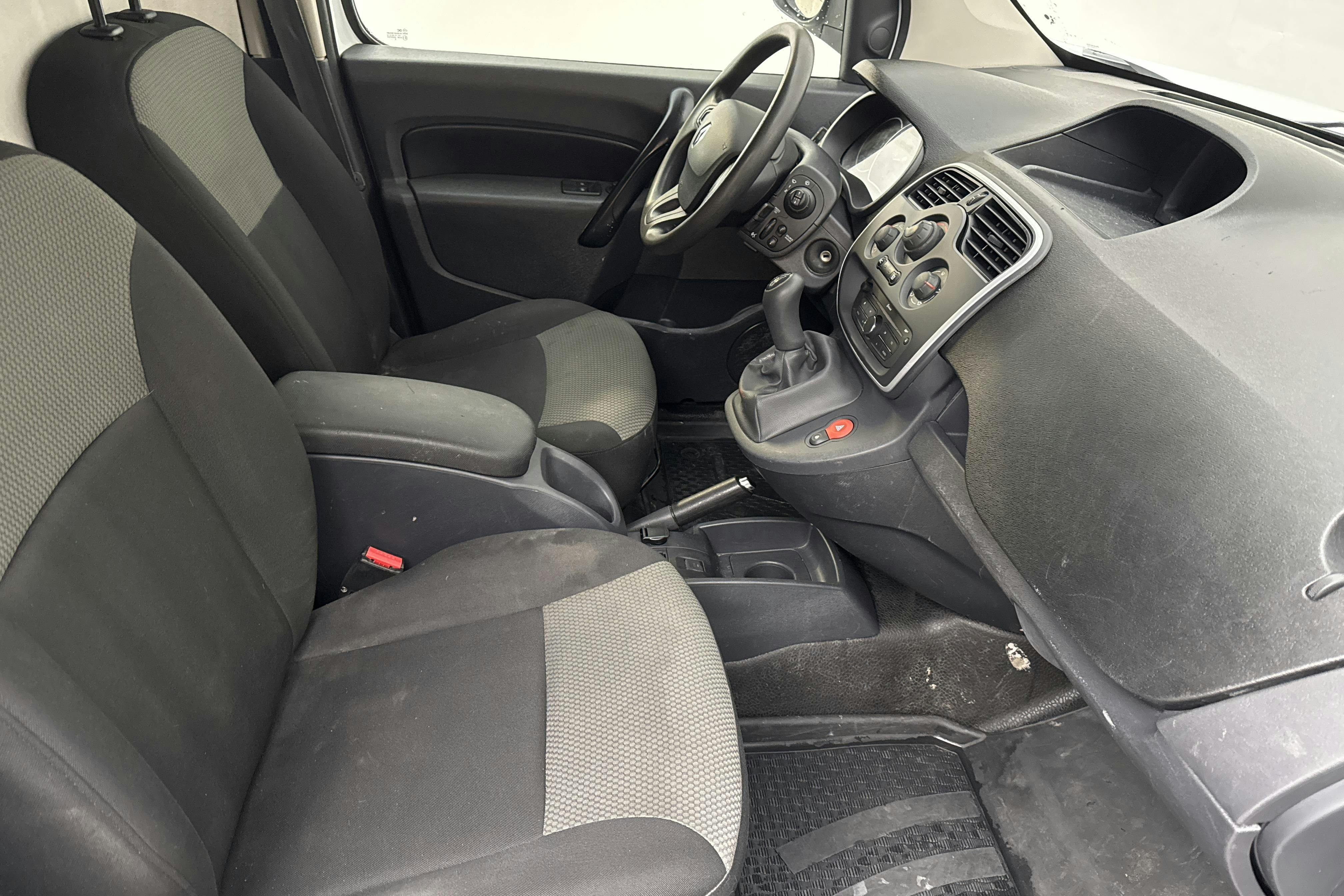 Renault Kangoo 1.5 dCi Maxi skåp (90hk) - 147 110 km - Käsitsi - valge - 2019