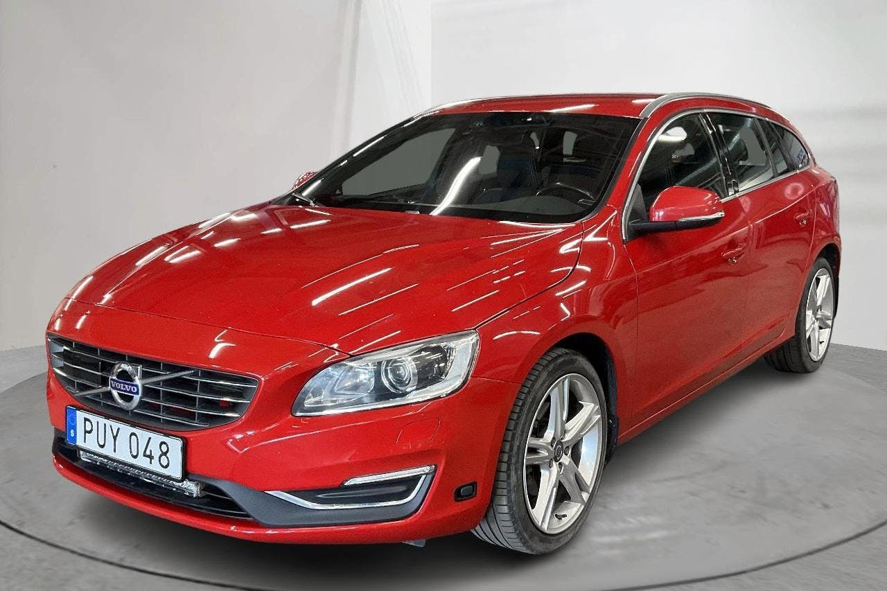 Volvo V60 D4 (190hk) - 12 276 mil - Manuell - röd - 2018