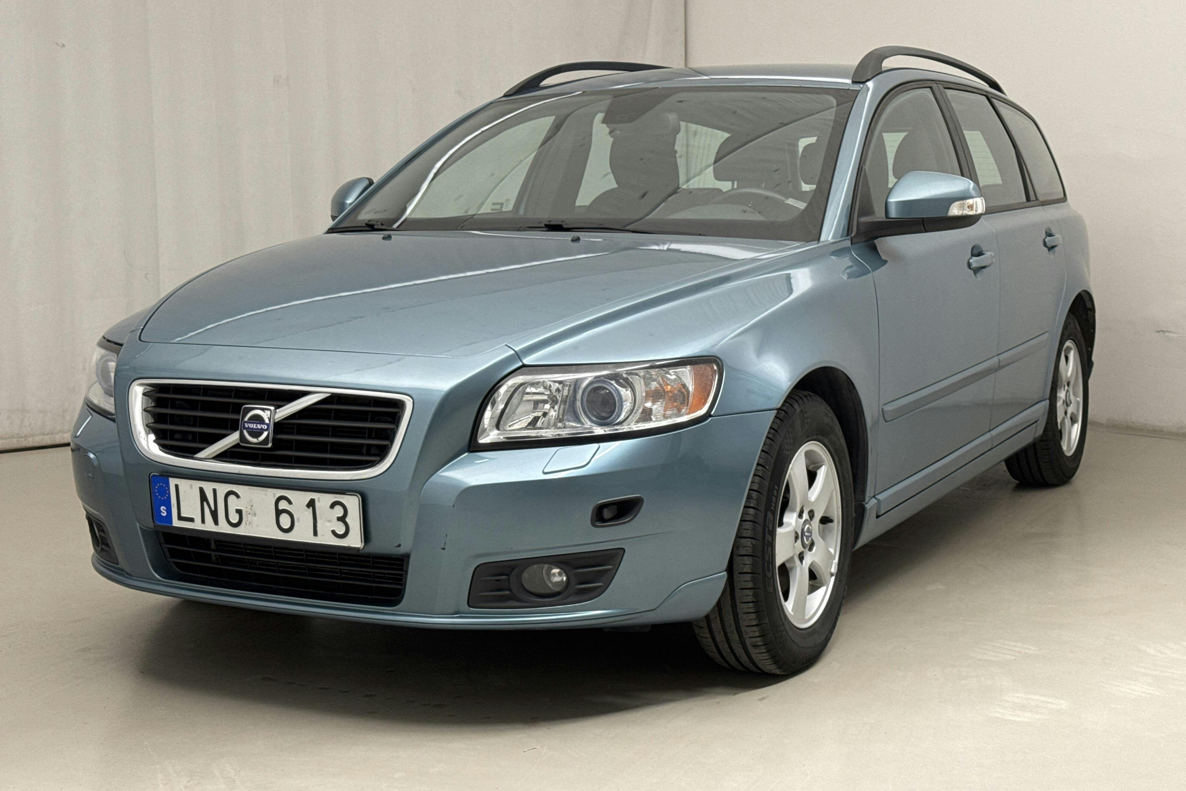 Volvo V50 2.0F (145hk) - 13 157 mil - Manuell - blå - 2010