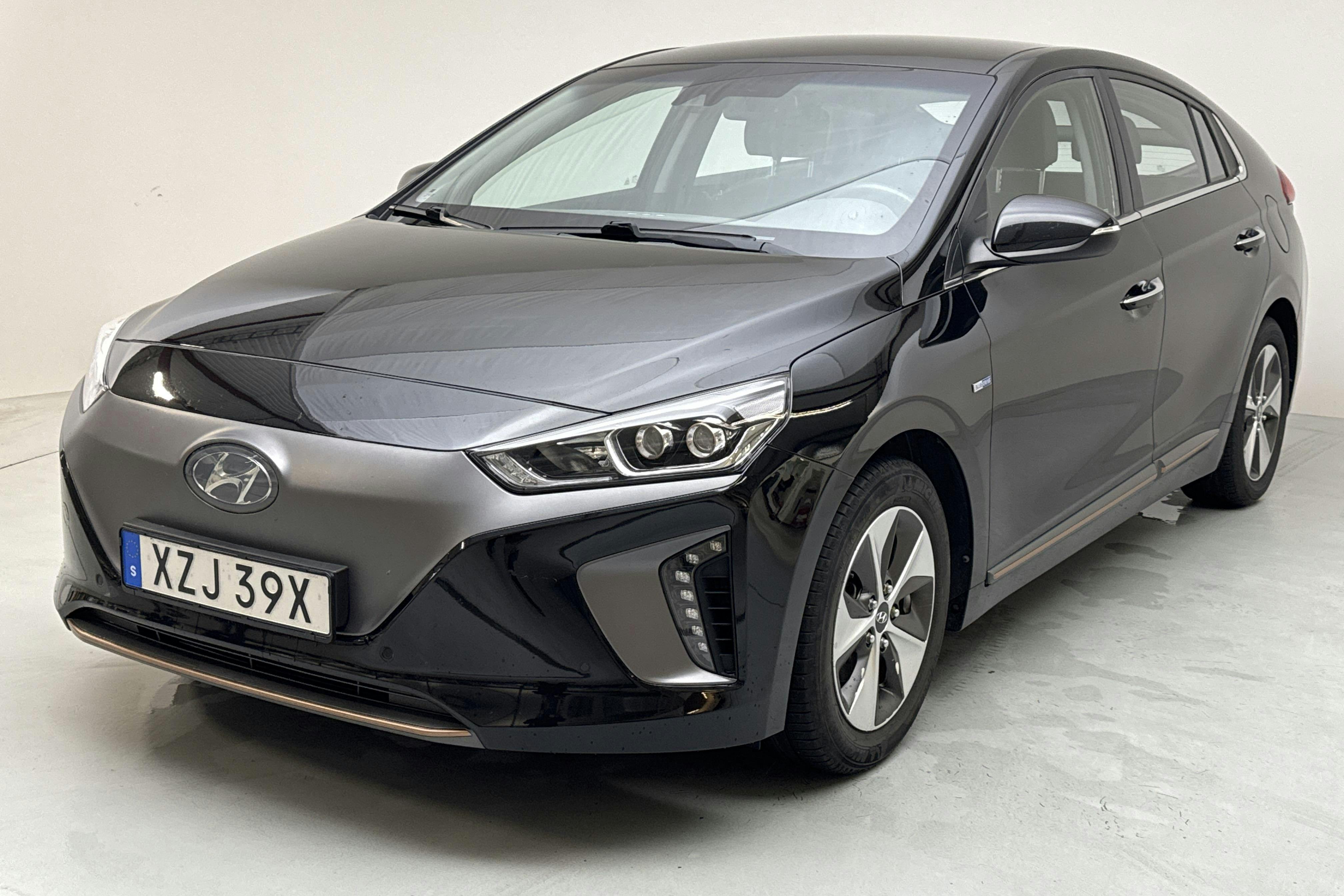 Hyundai IONIQ Electric (120hk) - 3 194 mil - Automat - 2019