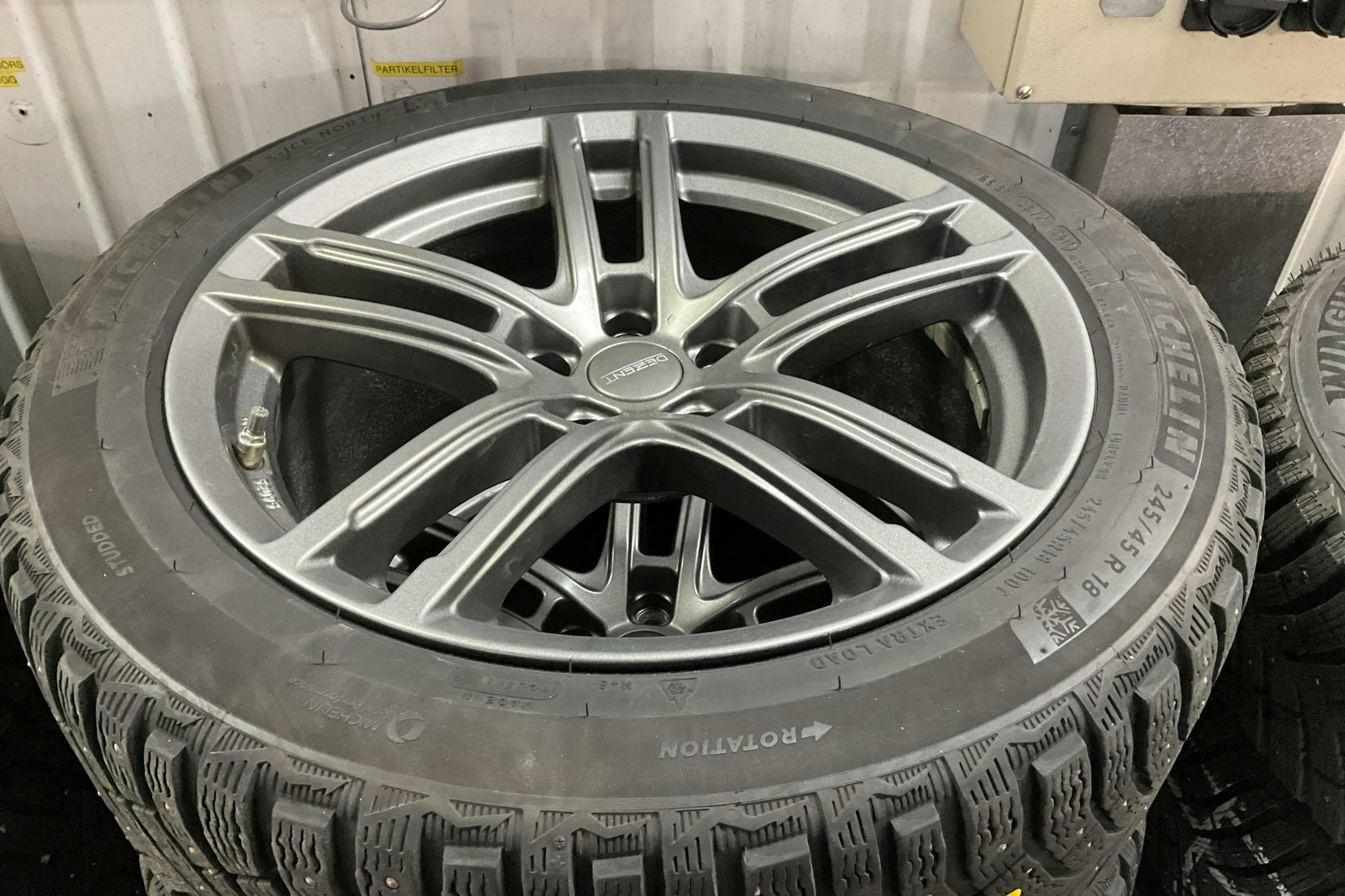 BMW 530e xDrive Touring, G31 12kWh LCI (292hk) - 11 442 mil - Automat - vit - 2023