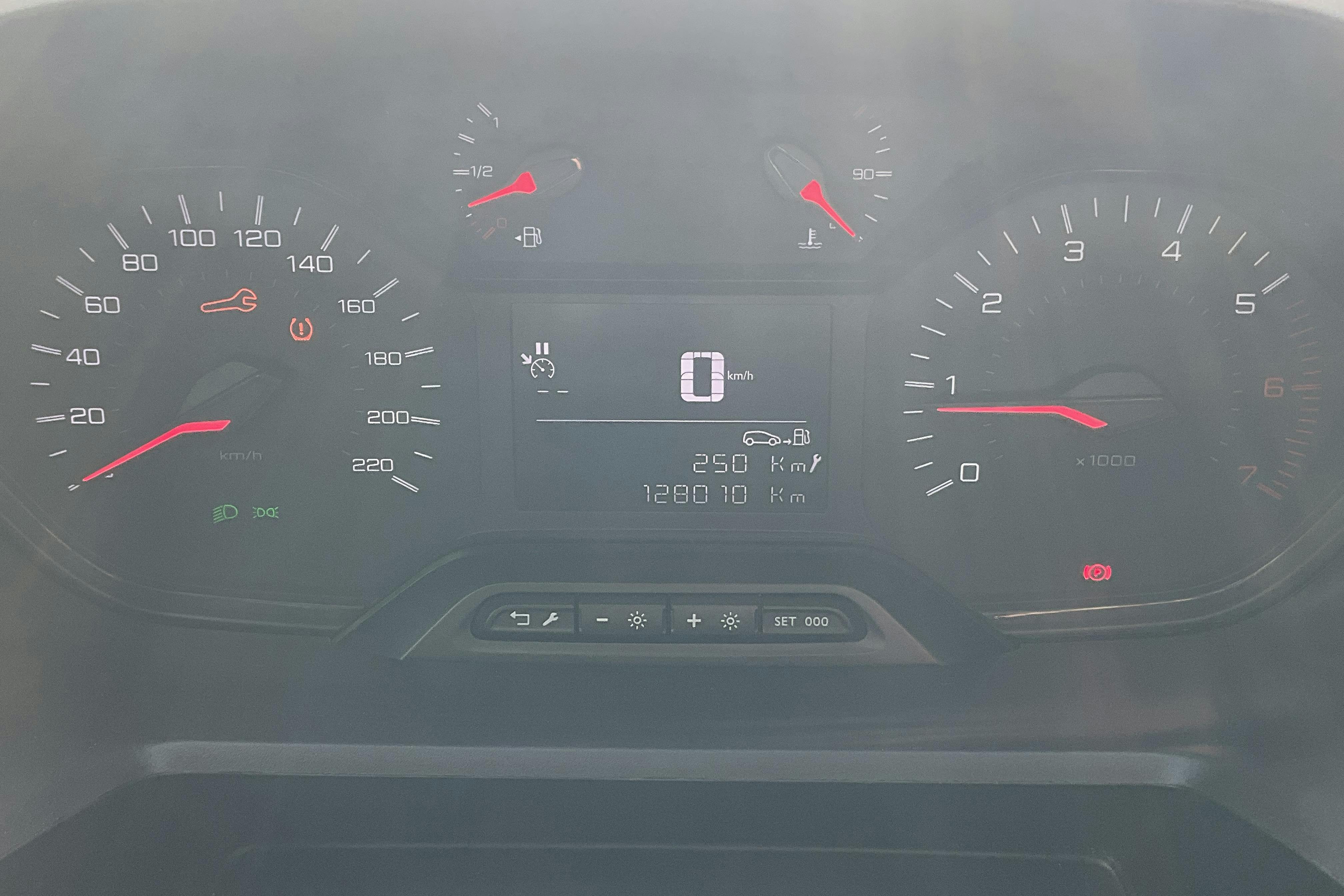 Peugeot Partner 1.5 HDI Skåp (75hk) - 12 801 mil - Manuell - vit - 2021