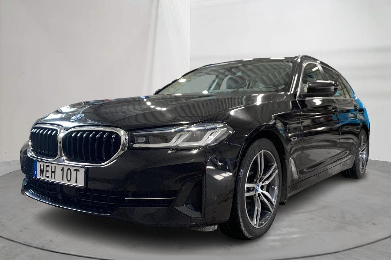 BMW 530e Touring, G31 12kWh LCI (292hk) - 16 292 mil - Automat - svart - 2023