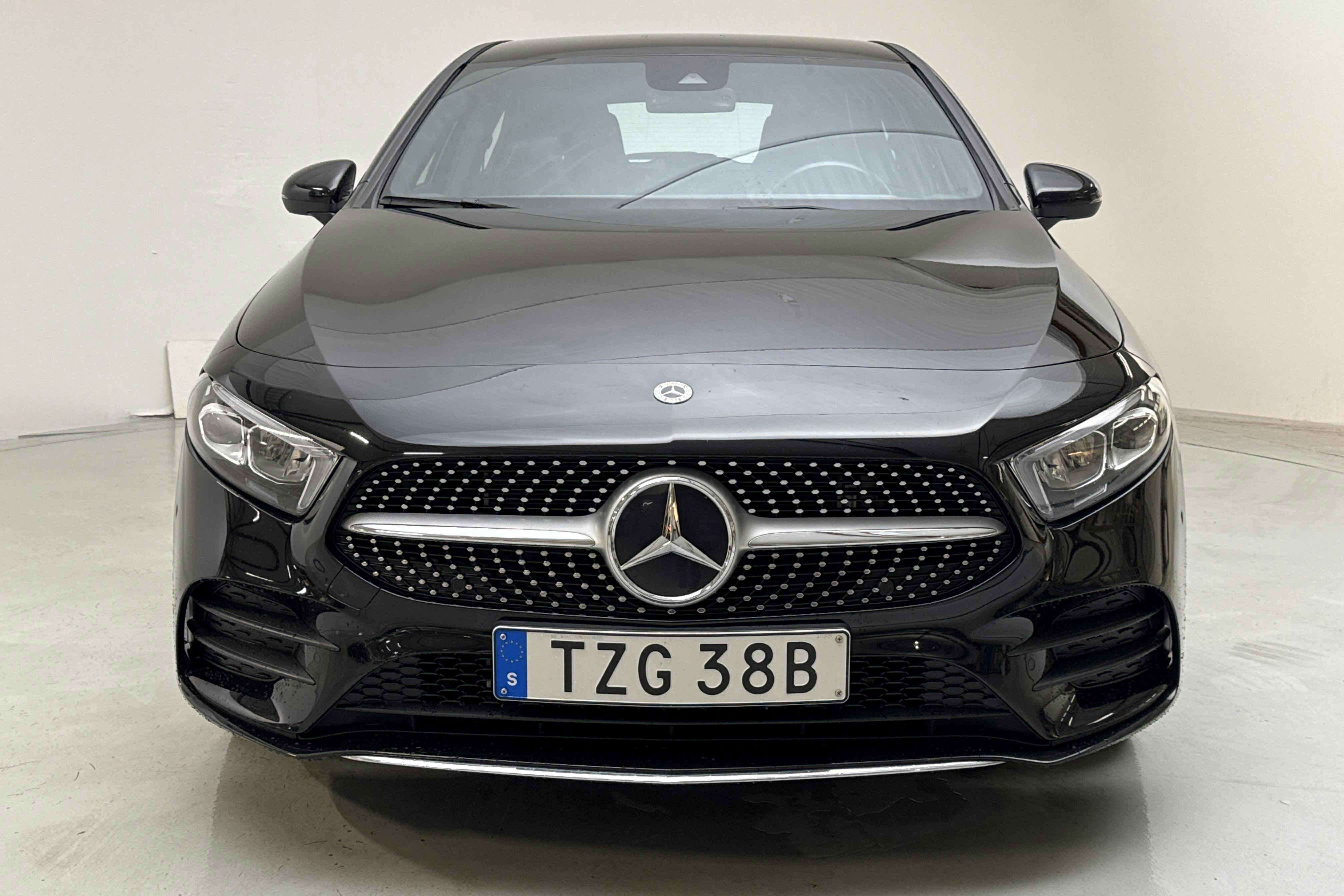 Mercedes A 250 e 5dr W177 (218hk) - 5 371 mil - Automat - svart - 2022