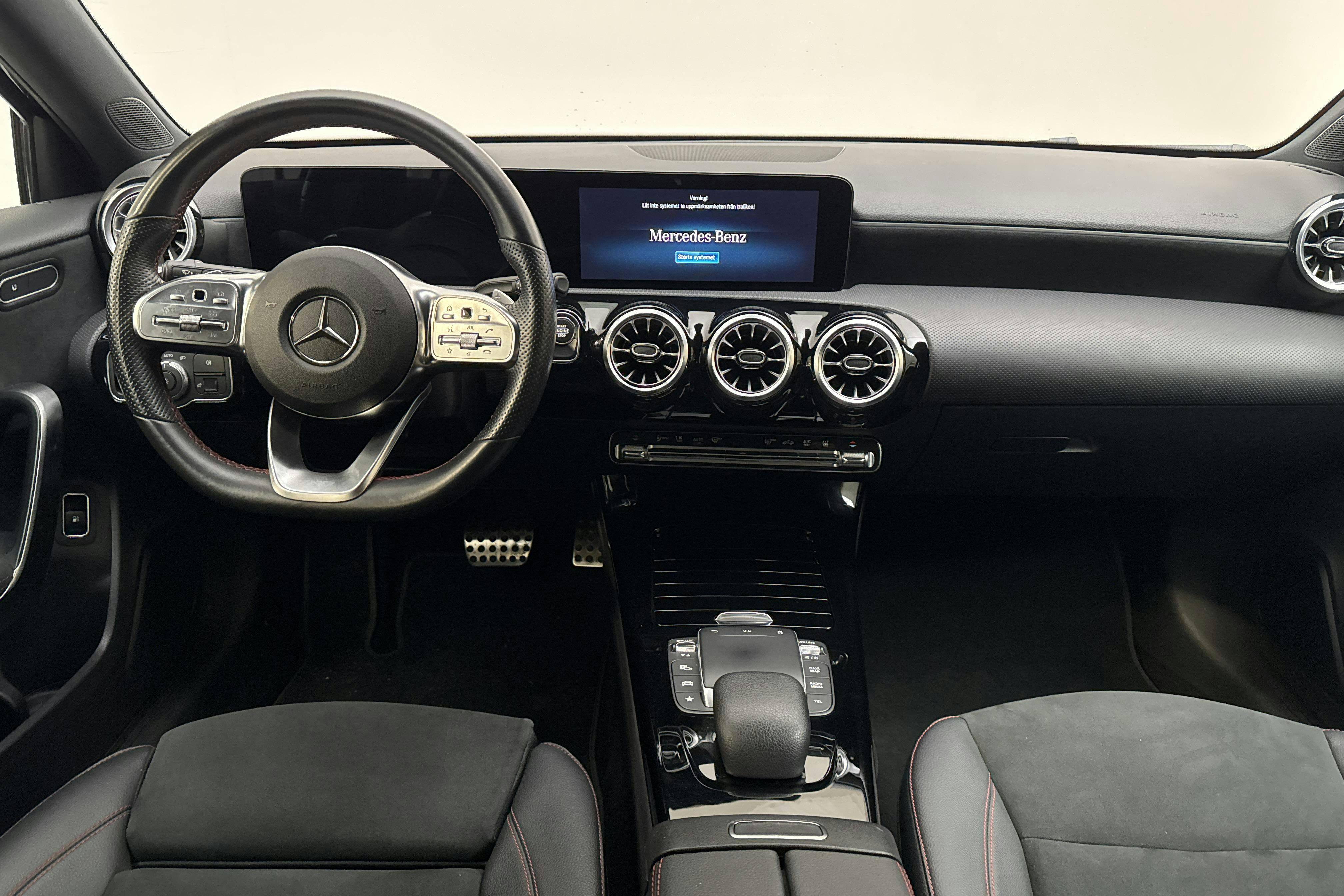 Mercedes A 250 e 5dr W177 (218hk) - 53 710 km - Automatic - black - 2022
