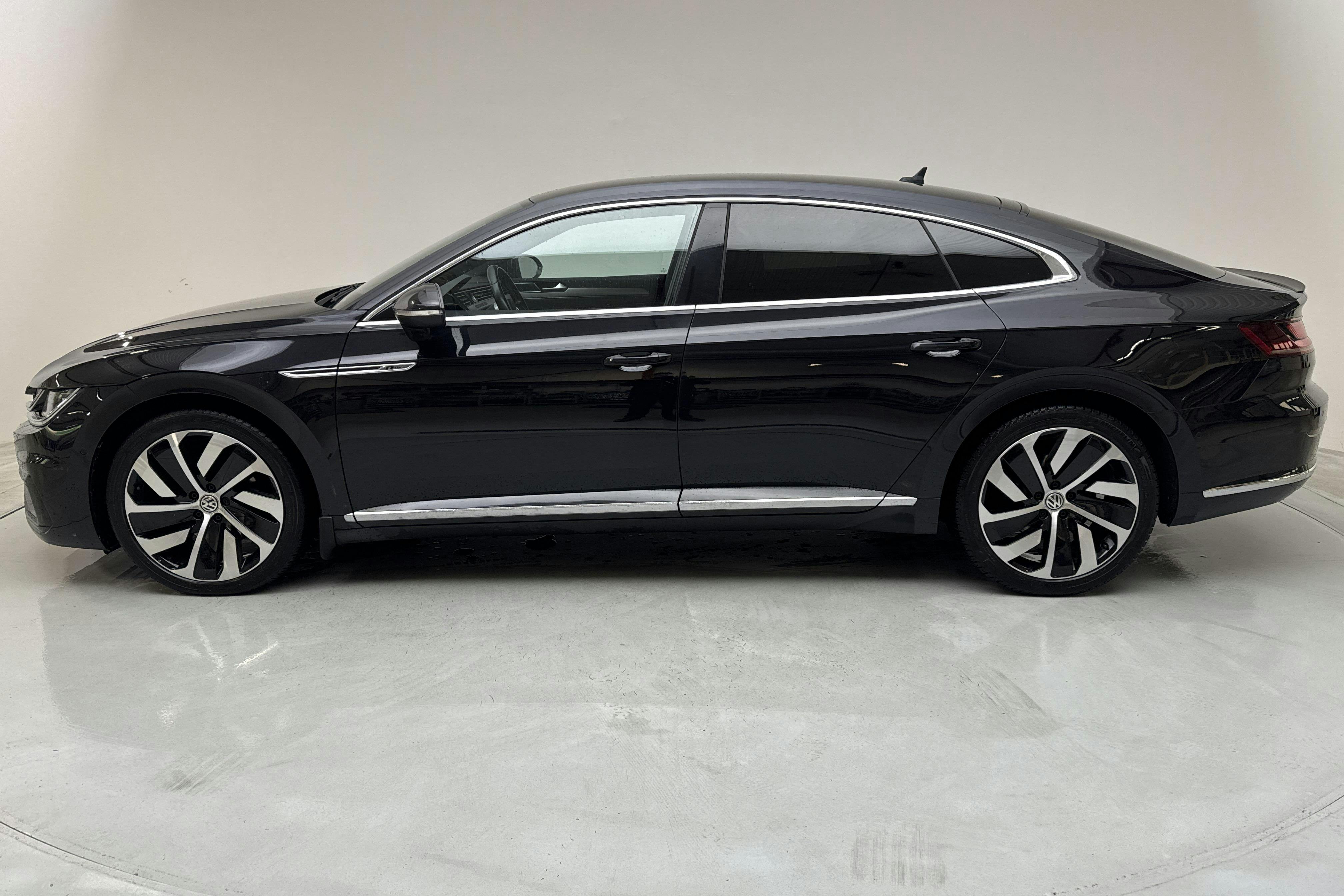 VW Arteon 2.0 TDI 4MOTION (190hk) - 12 250 mil - Automat - svart - 2020