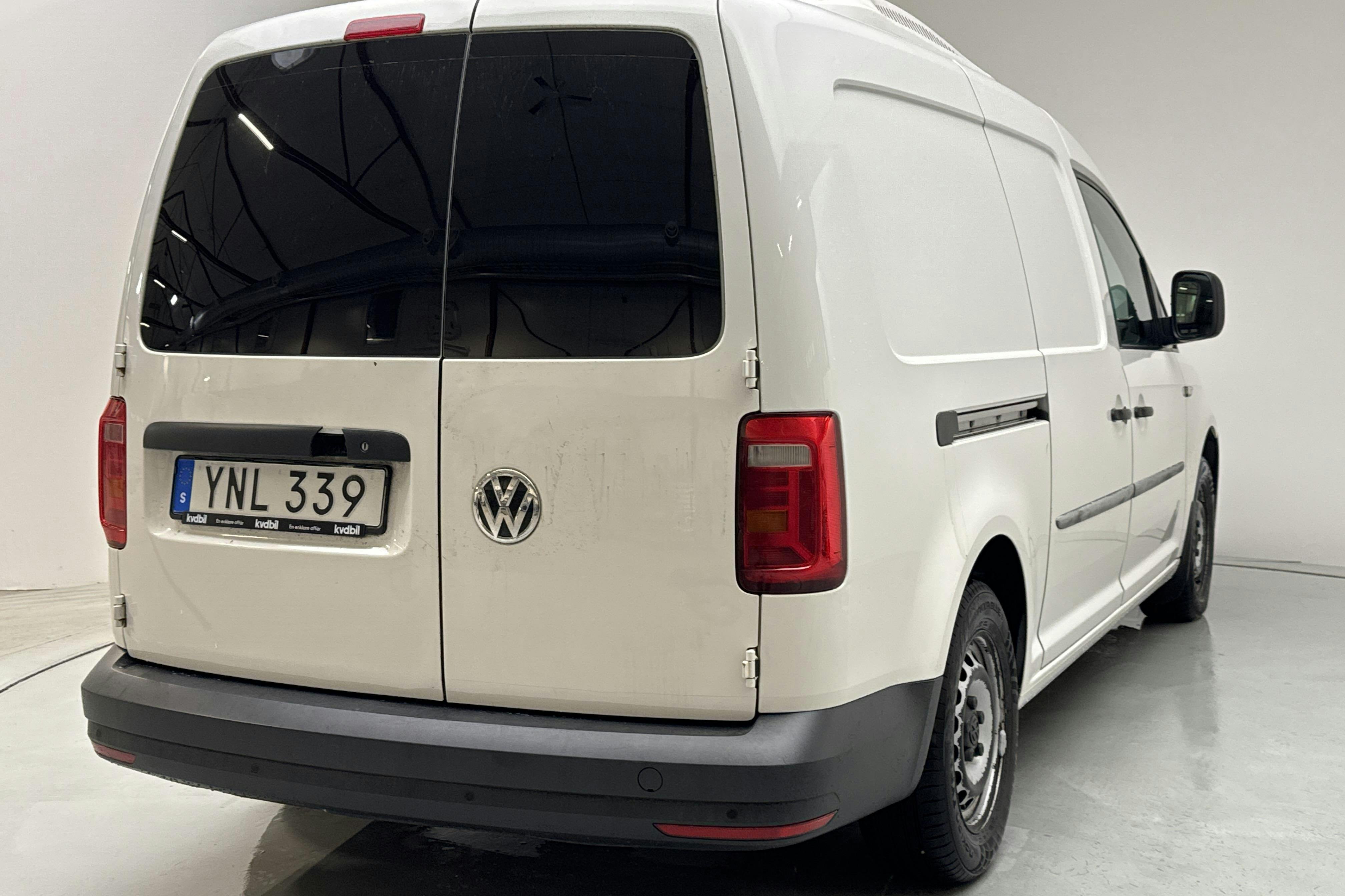 VW Caddy 2.0 TDI Maxi Skåp (102hk) - 11 982 mil - Automat - vit - 2017