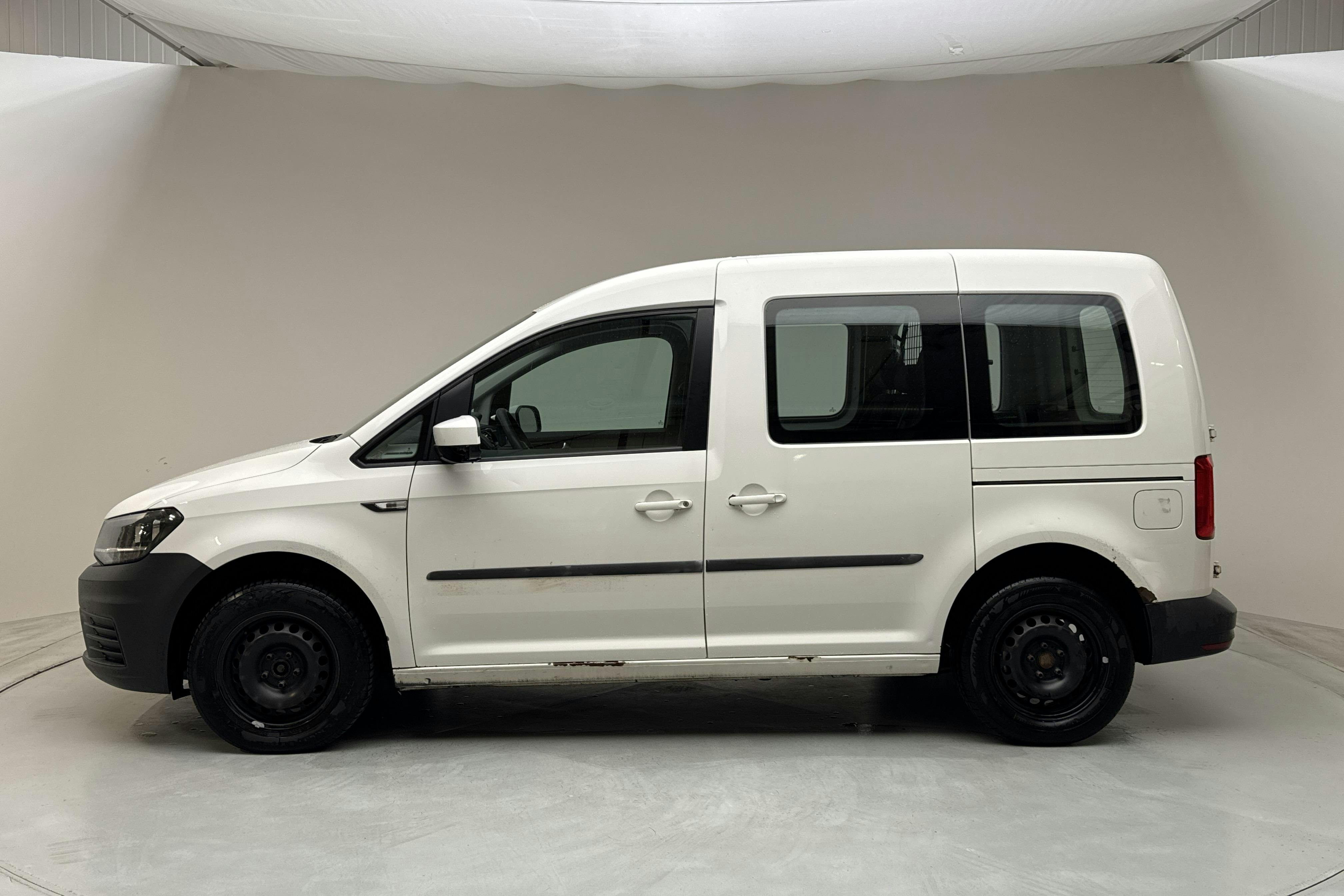 VW Caddy Combi 2.0 TDI (102hk) - 158 290 km - Automatic - white - 2017